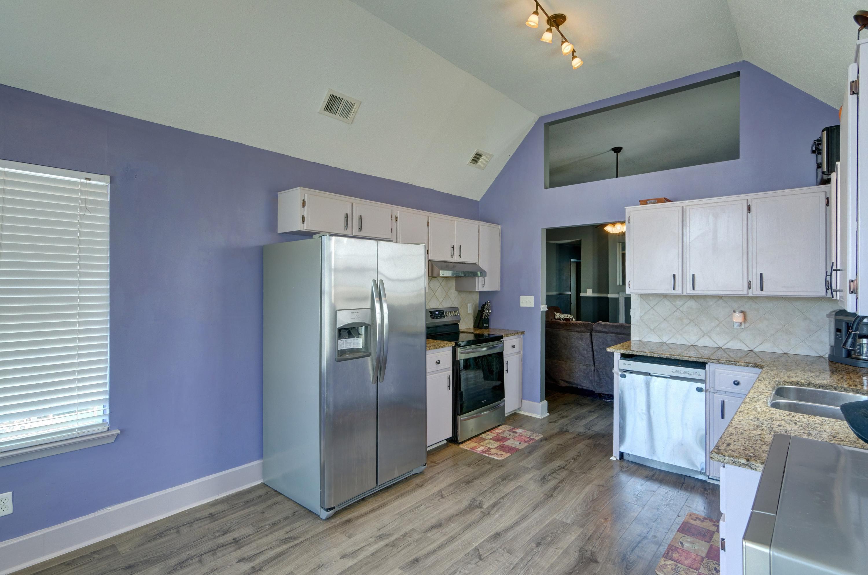 WOODLAND PARK ESTATES - Residential