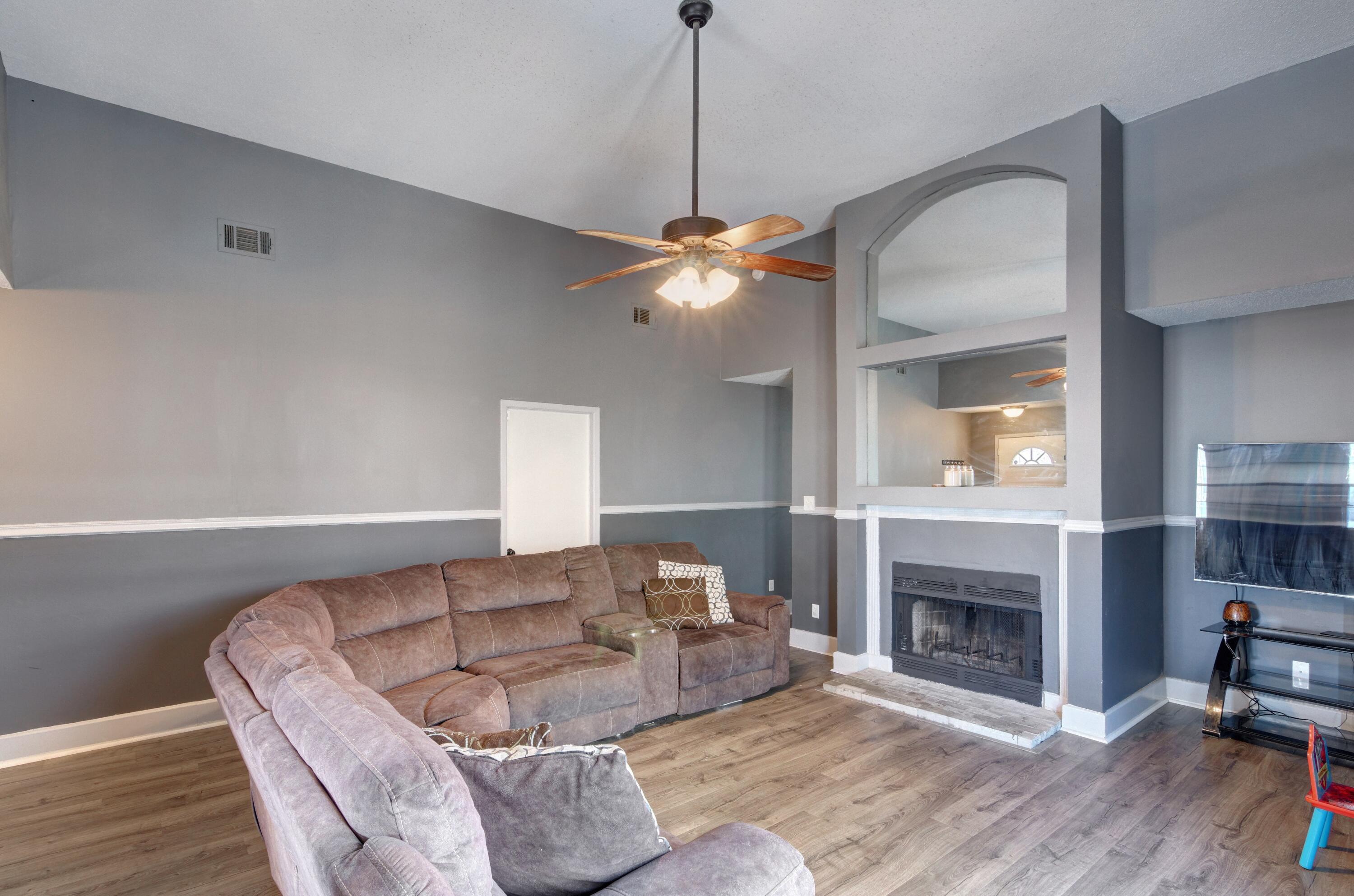 WOODLAND PARK ESTATES - Residential