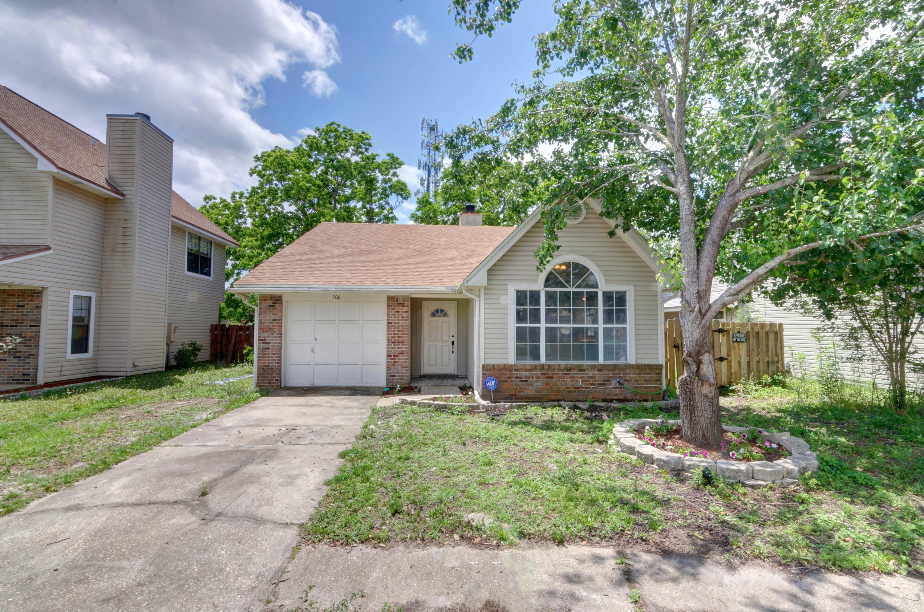 WOODLAND PARK ESTATES - Residential