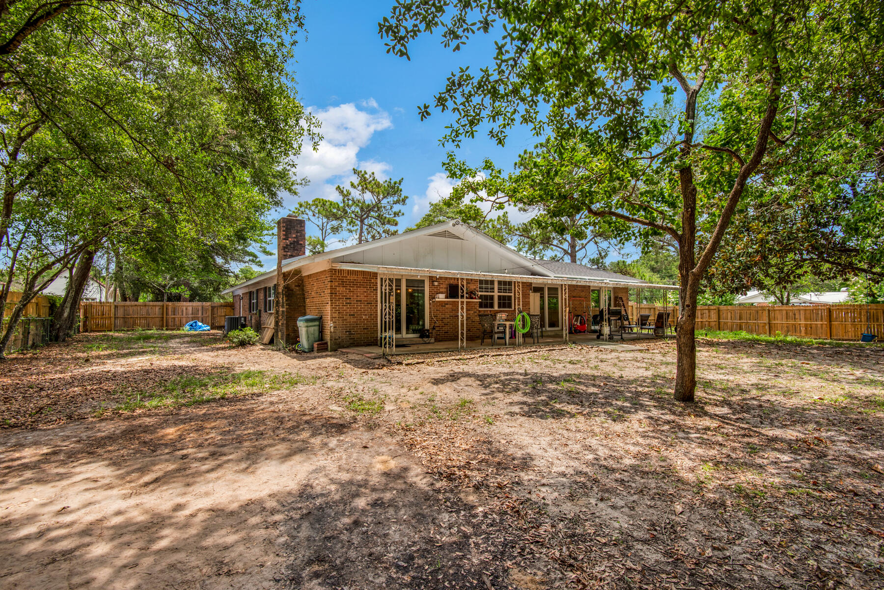 BAYOU POQUITO - Residential