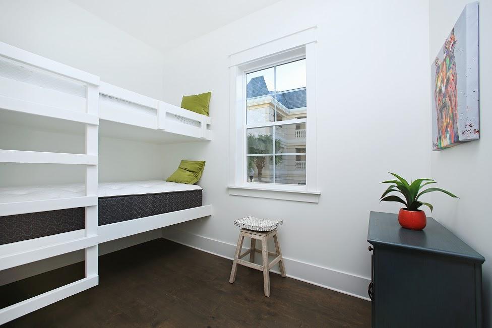 Las Brisas/SEACREST BEACH - Residential