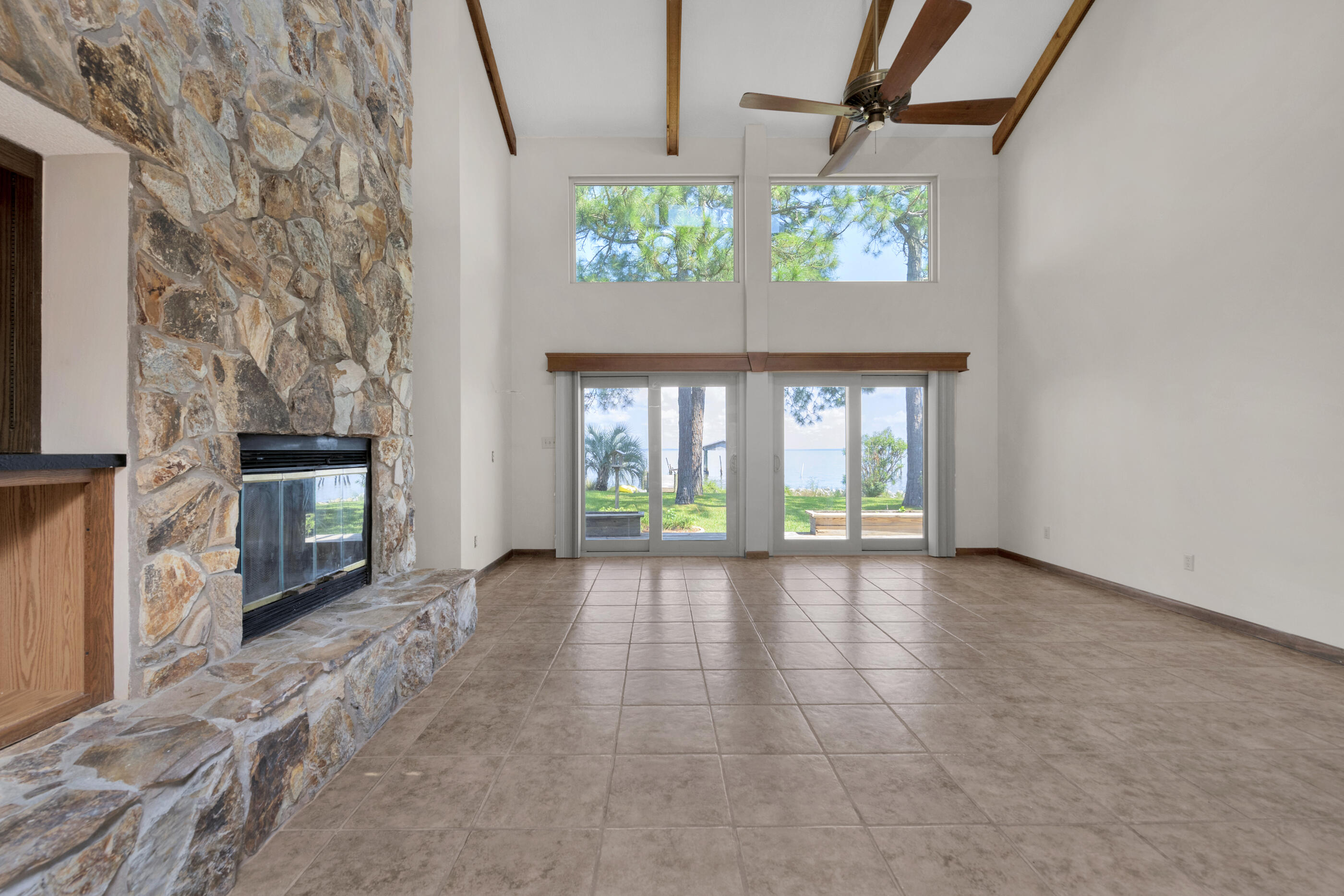 PARADISE BAY - Residential