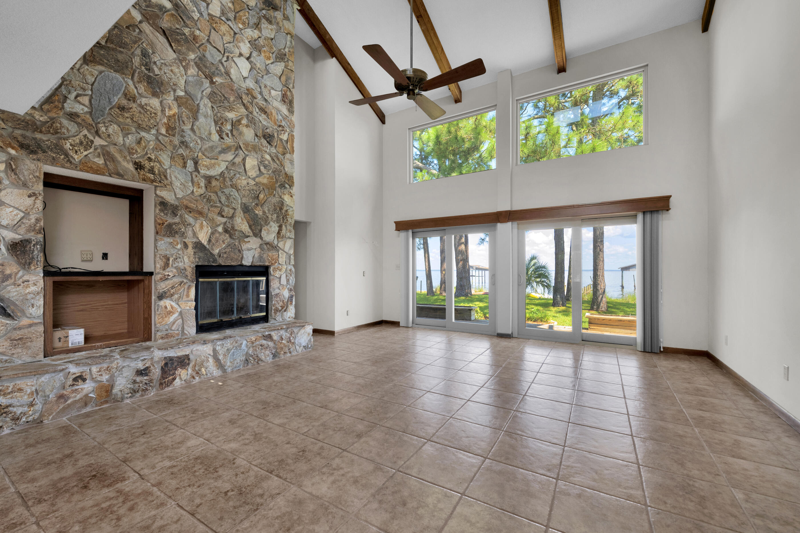 PARADISE BAY - Residential