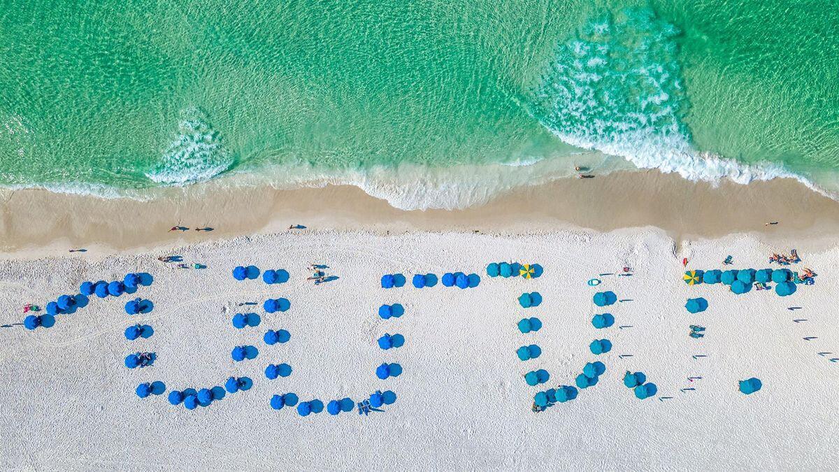 HOLIDAY SURF & RACQUET CLUB - Residential