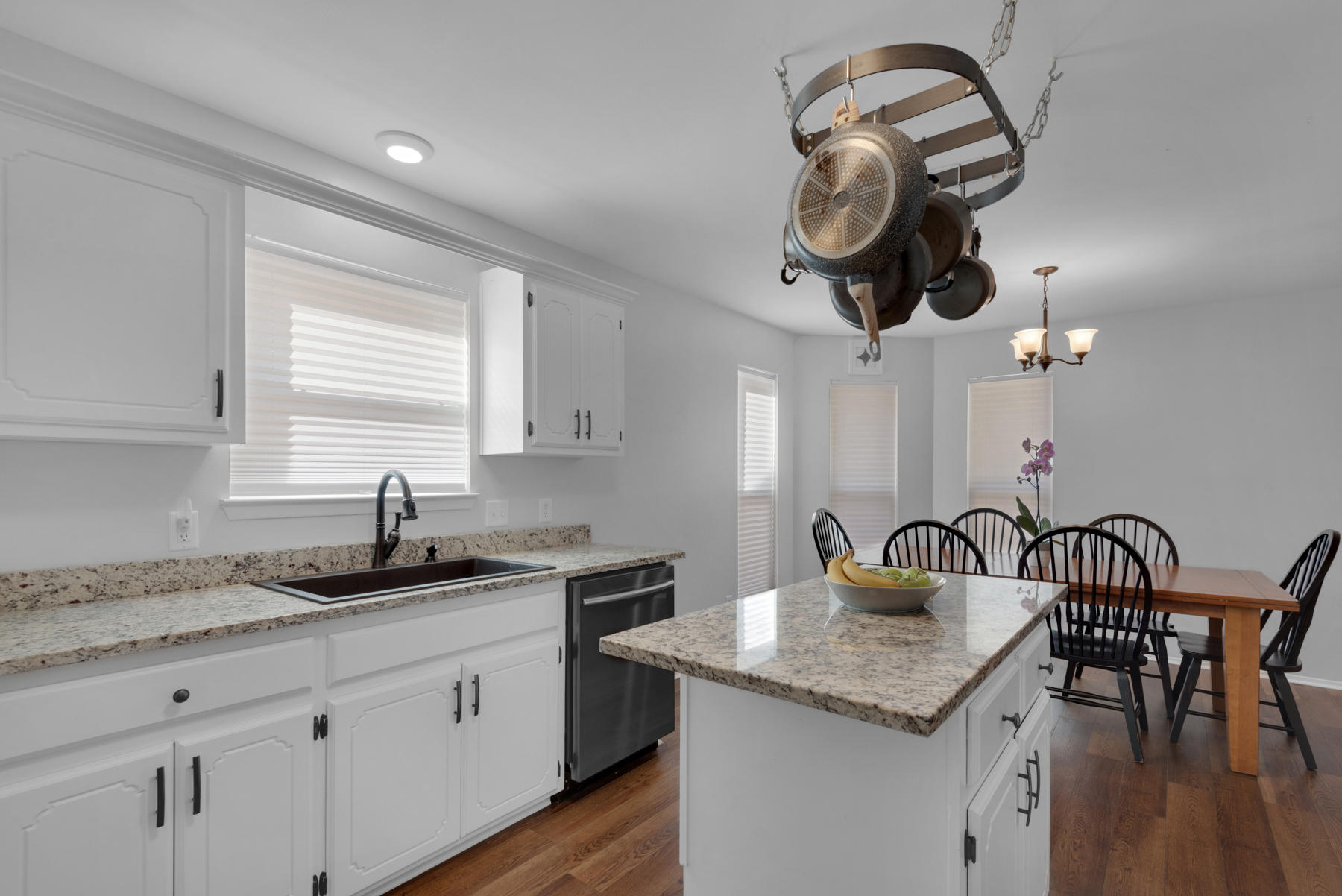 PARKWOOD LANE BLUEWATER BAY - Residential