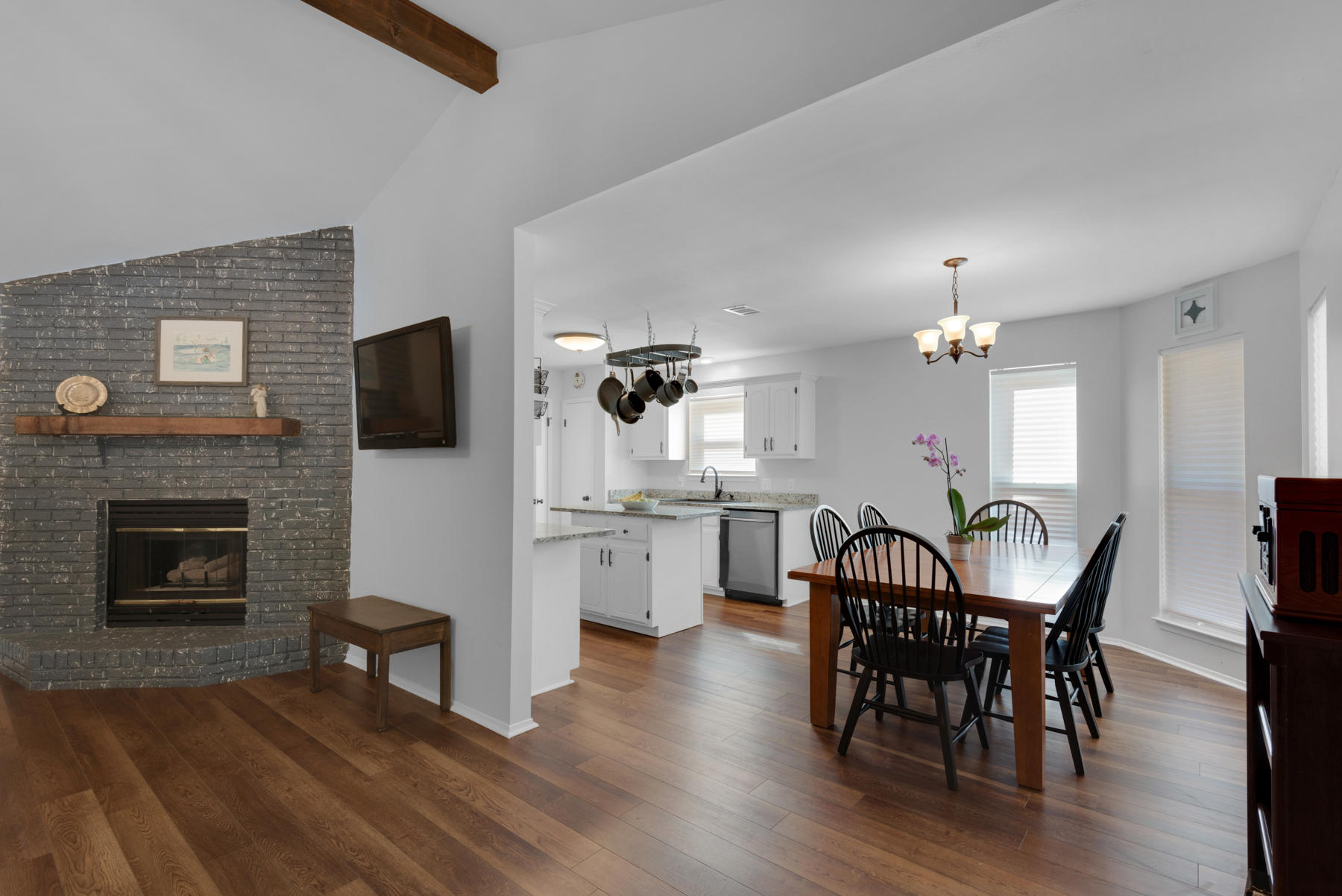 PARKWOOD LANE BLUEWATER BAY - Residential