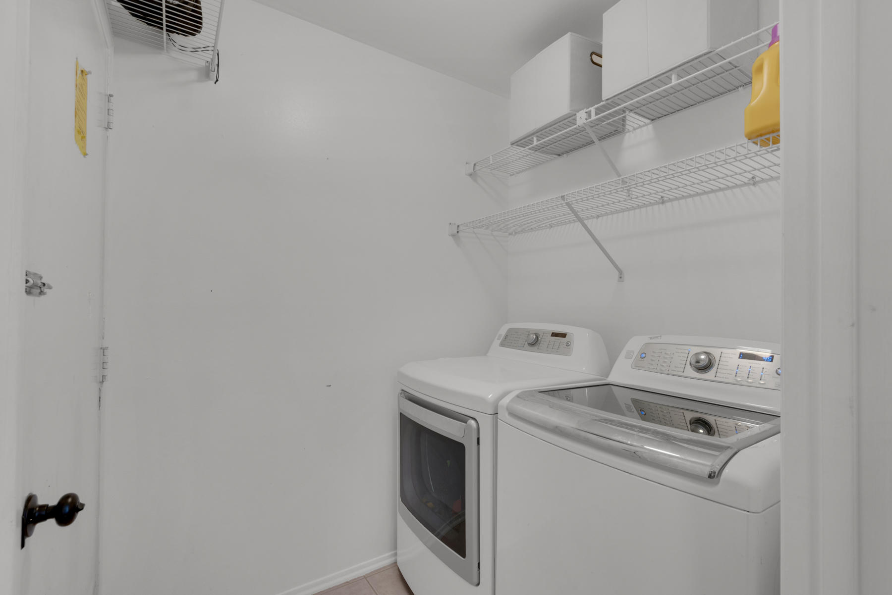 PARKWOOD LANE BLUEWATER BAY - Residential