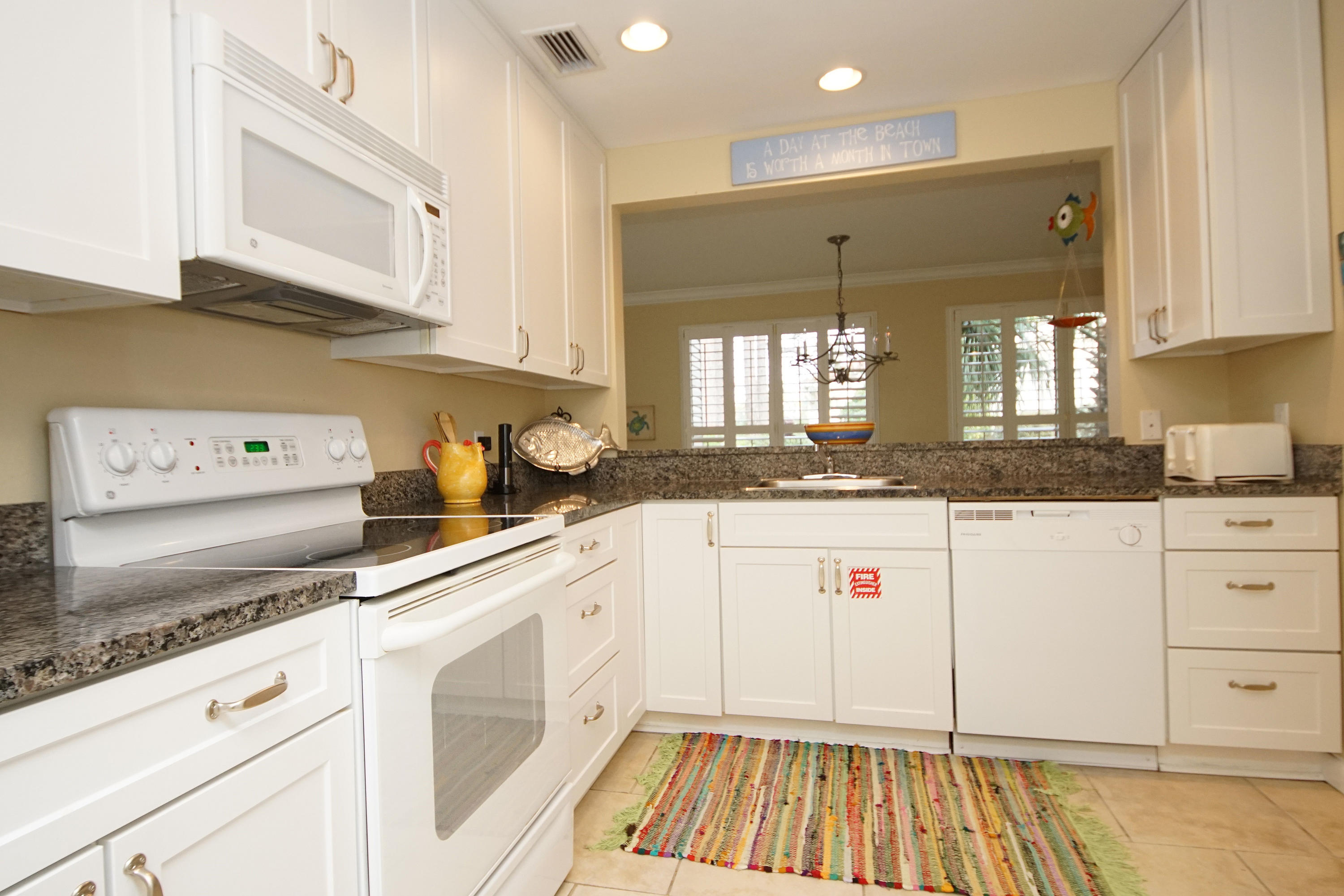 MAGNOLIA VILLAGE CONDO - Residential