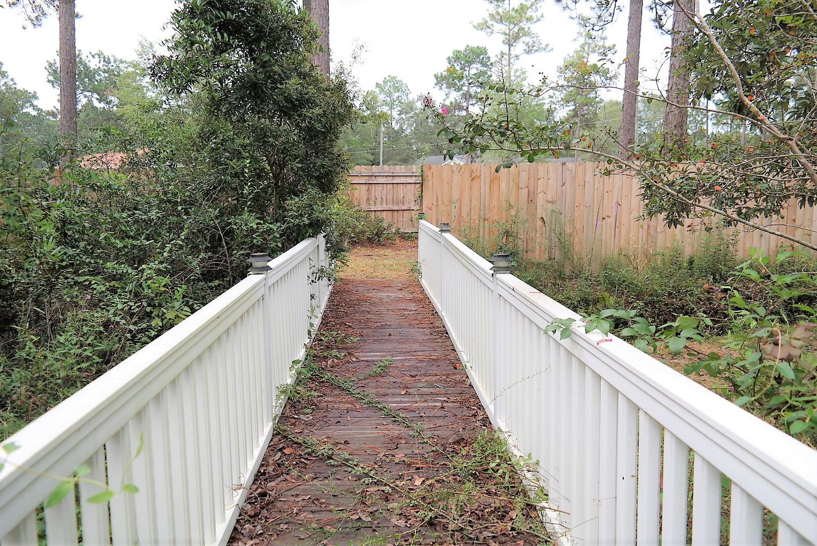 TEN LAKE ESTATES UNIT 1 - Residential