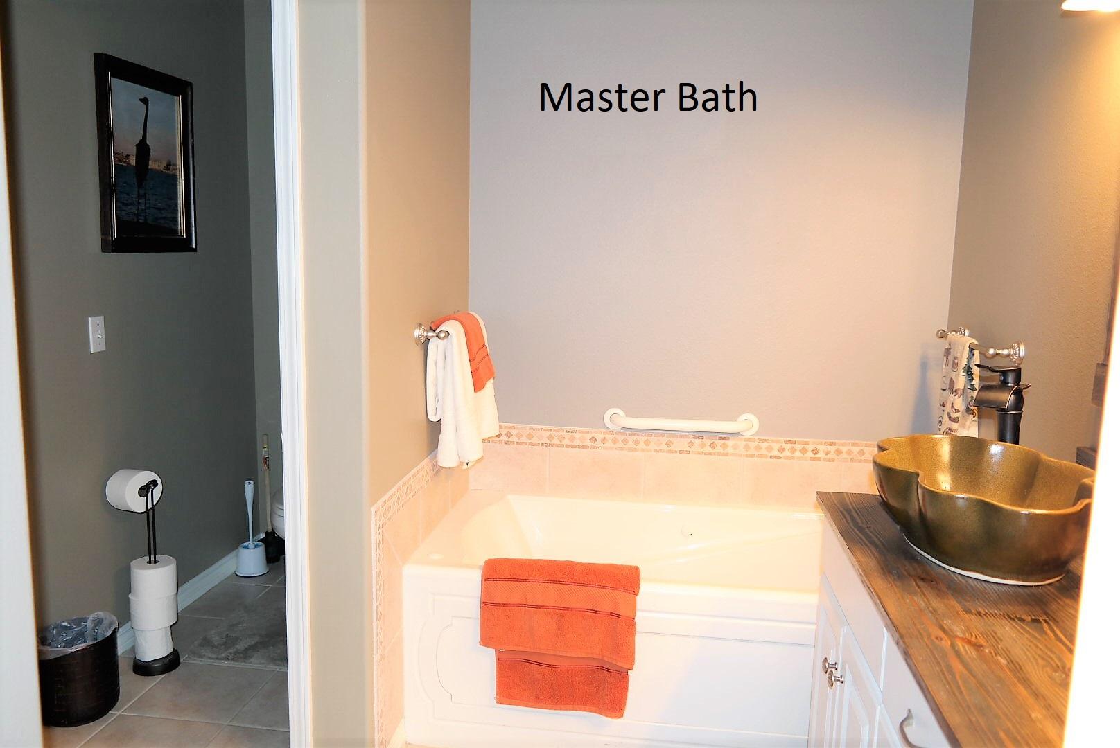 TEN LAKE ESTATES UNIT 1 - Residential