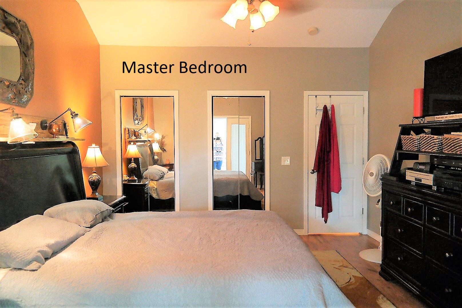 TEN LAKE ESTATES UNIT 1 - Residential