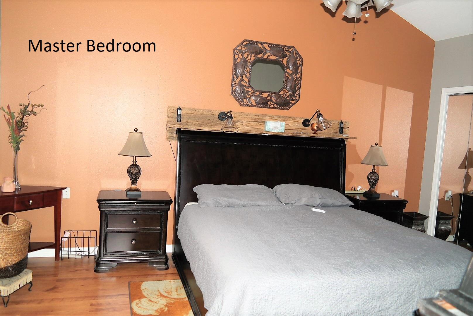 TEN LAKE ESTATES UNIT 1 - Residential