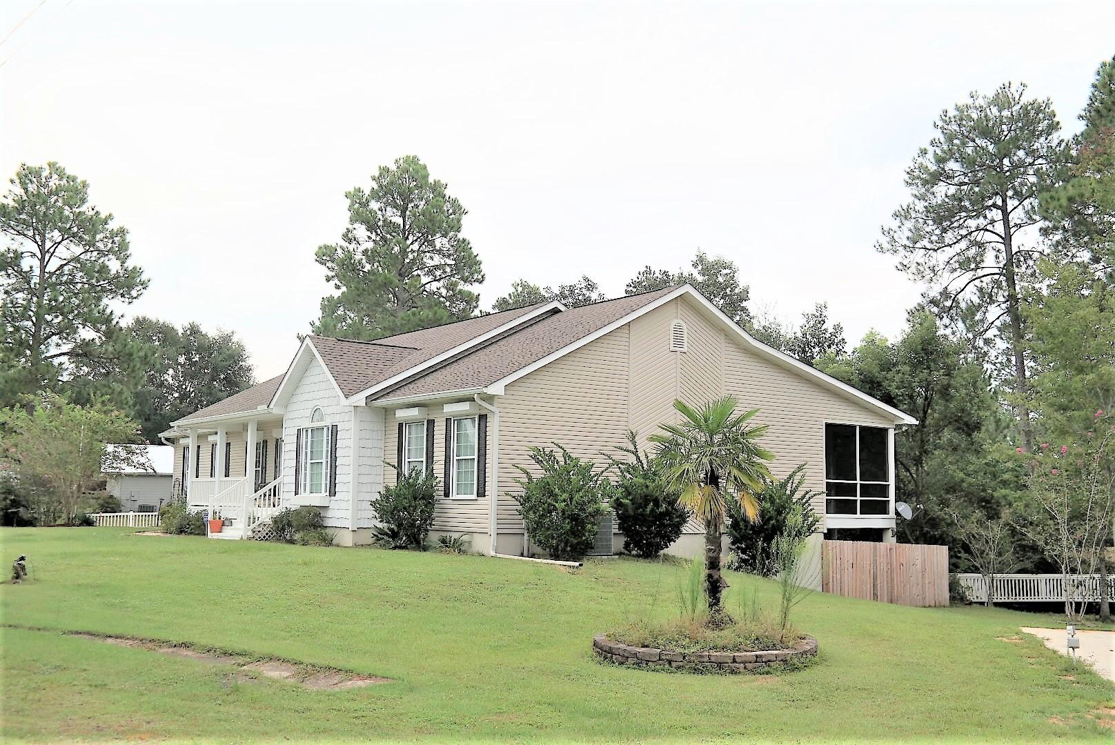 TEN LAKE ESTATES UNIT 1 - Residential