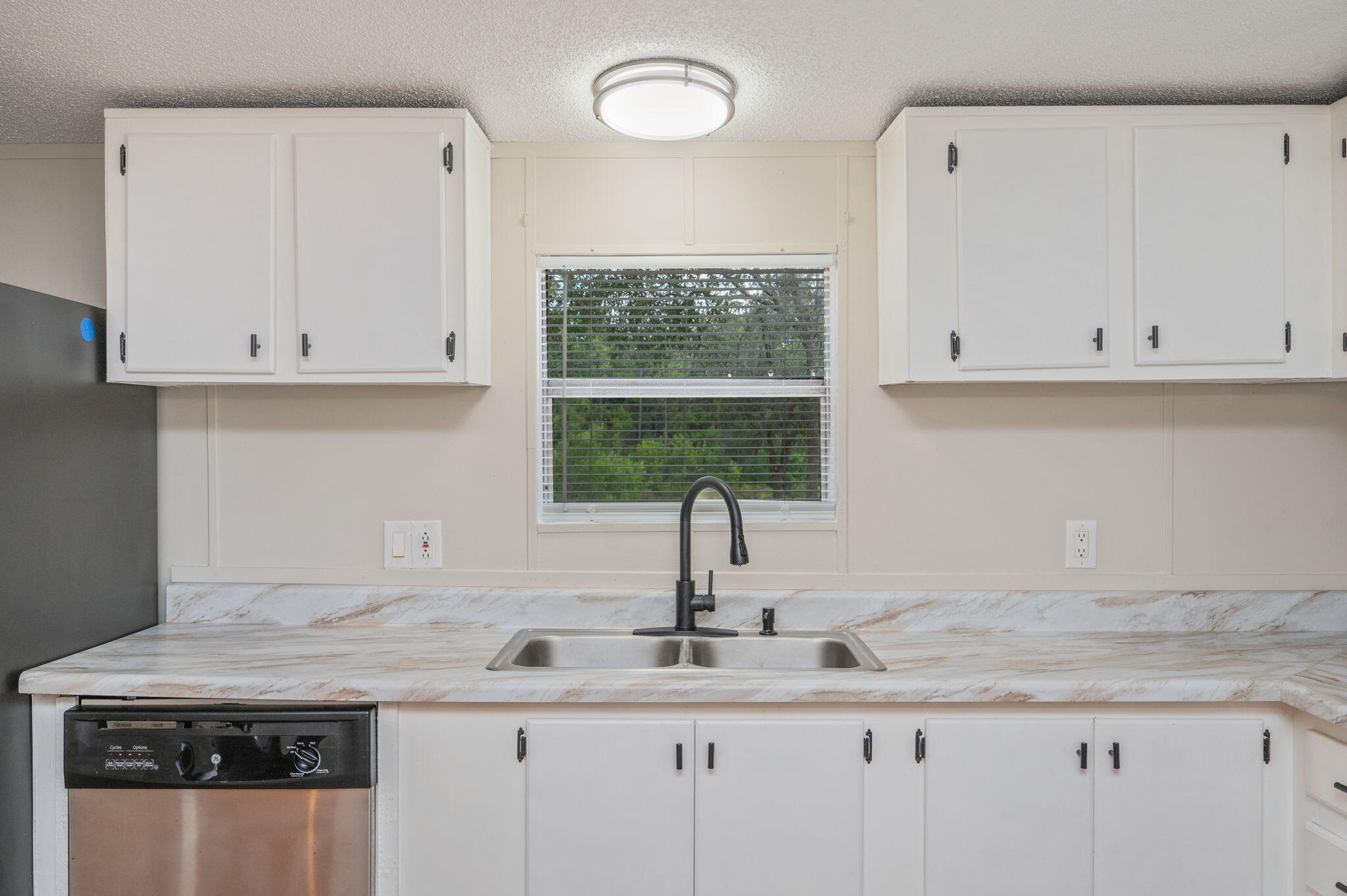 IMPERIAL LAKES 2 - Residential