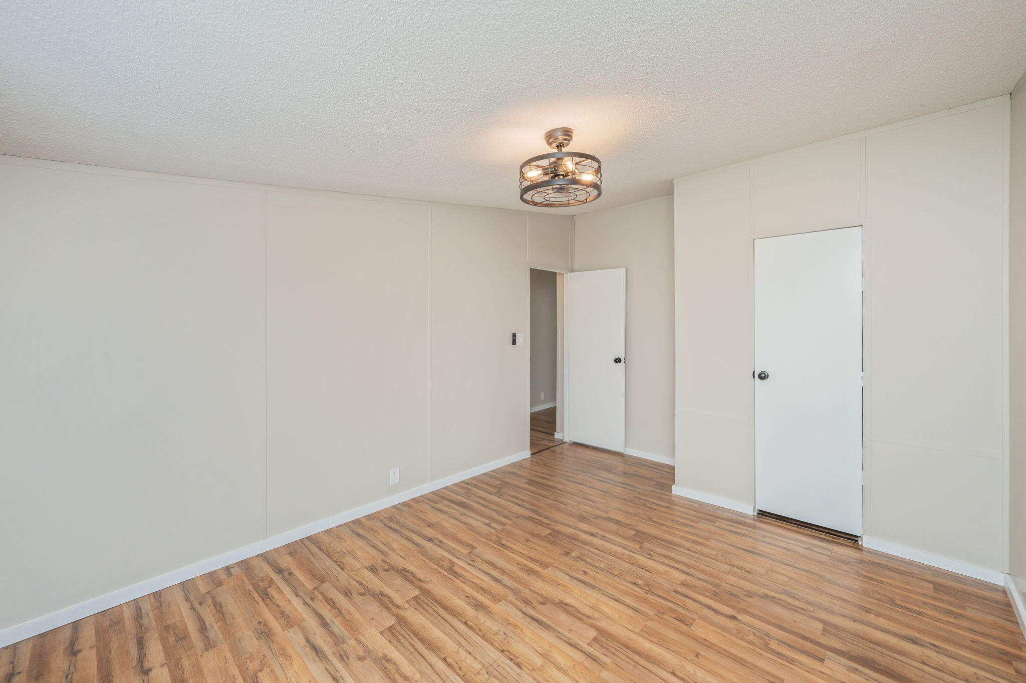 IMPERIAL LAKES 2 - Residential