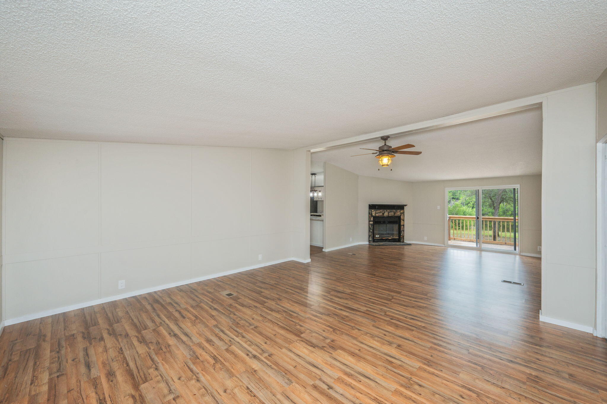 IMPERIAL LAKES 2 - Residential