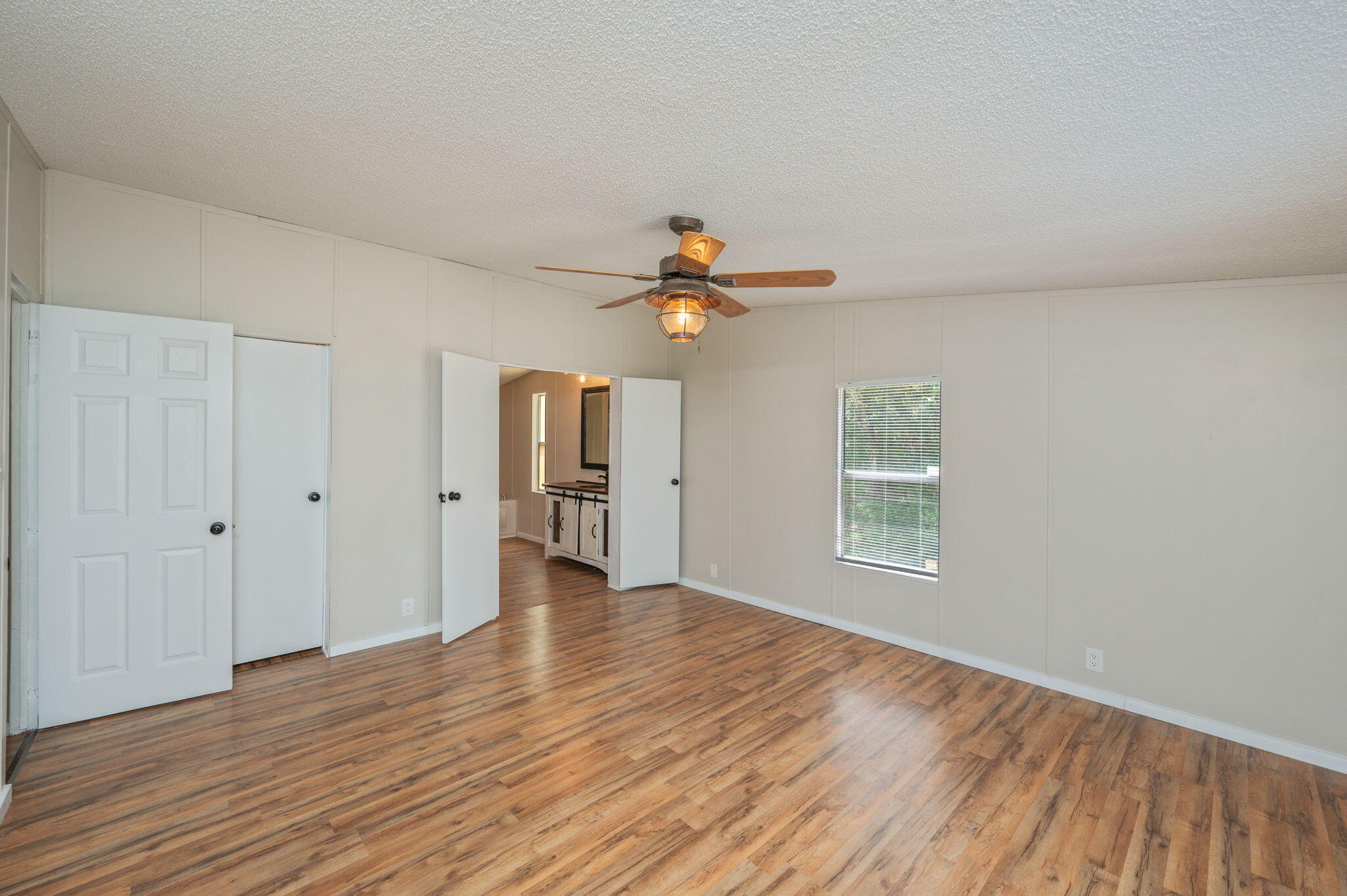 IMPERIAL LAKES 2 - Residential