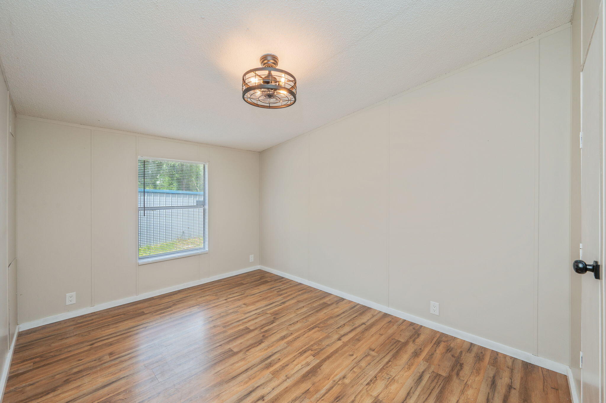 IMPERIAL LAKES 2 - Residential