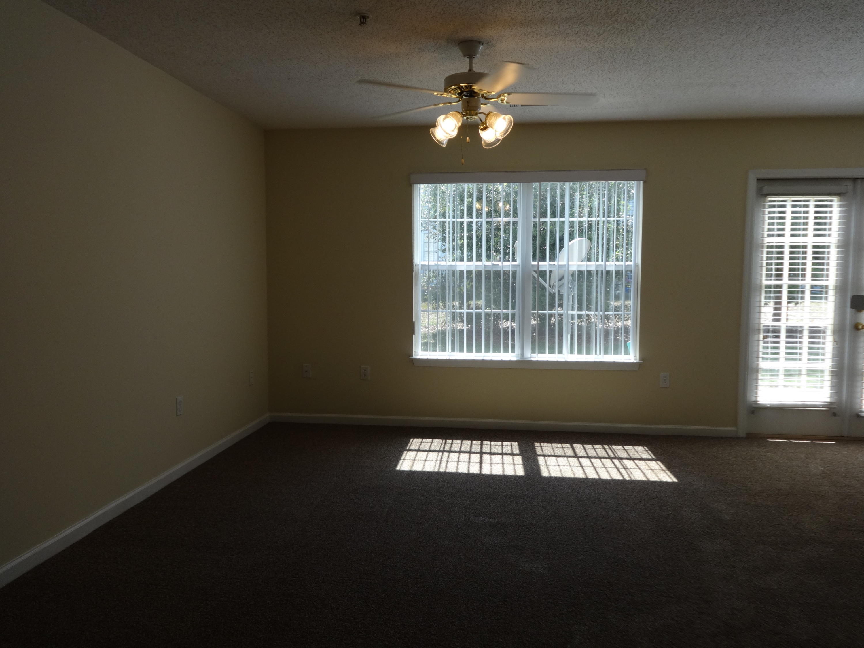 ROLLING PINES - Residential Lease