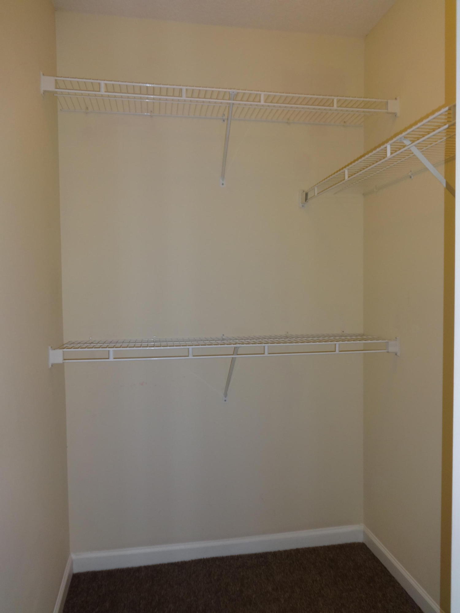 ROLLING PINES - Residential Lease