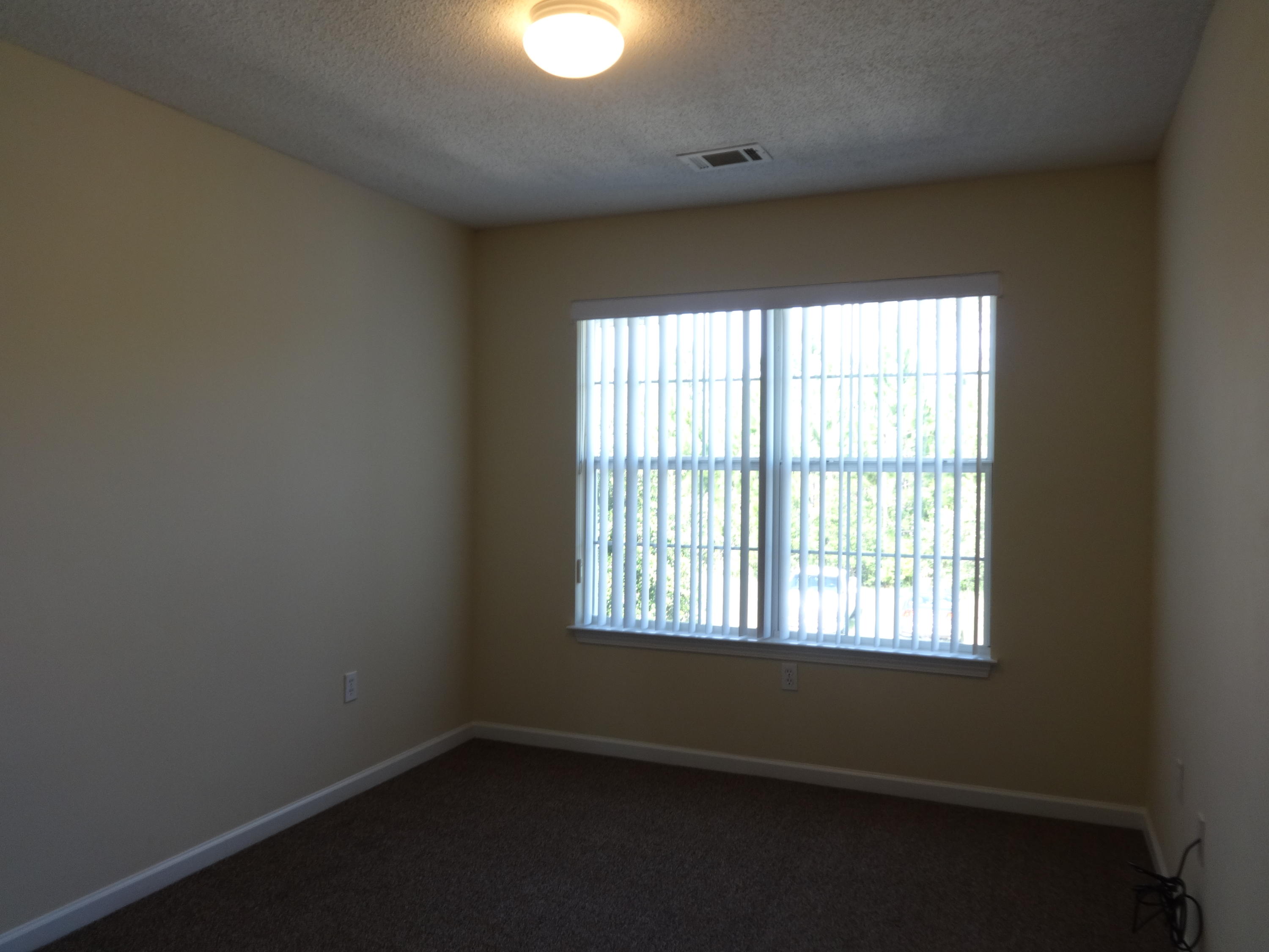 ROLLING PINES - Residential Lease