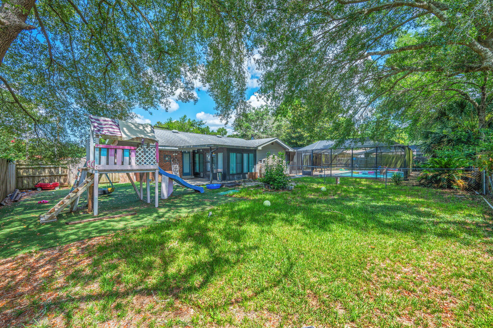 LONGWOOD S/D 4TH ADDN - Residential