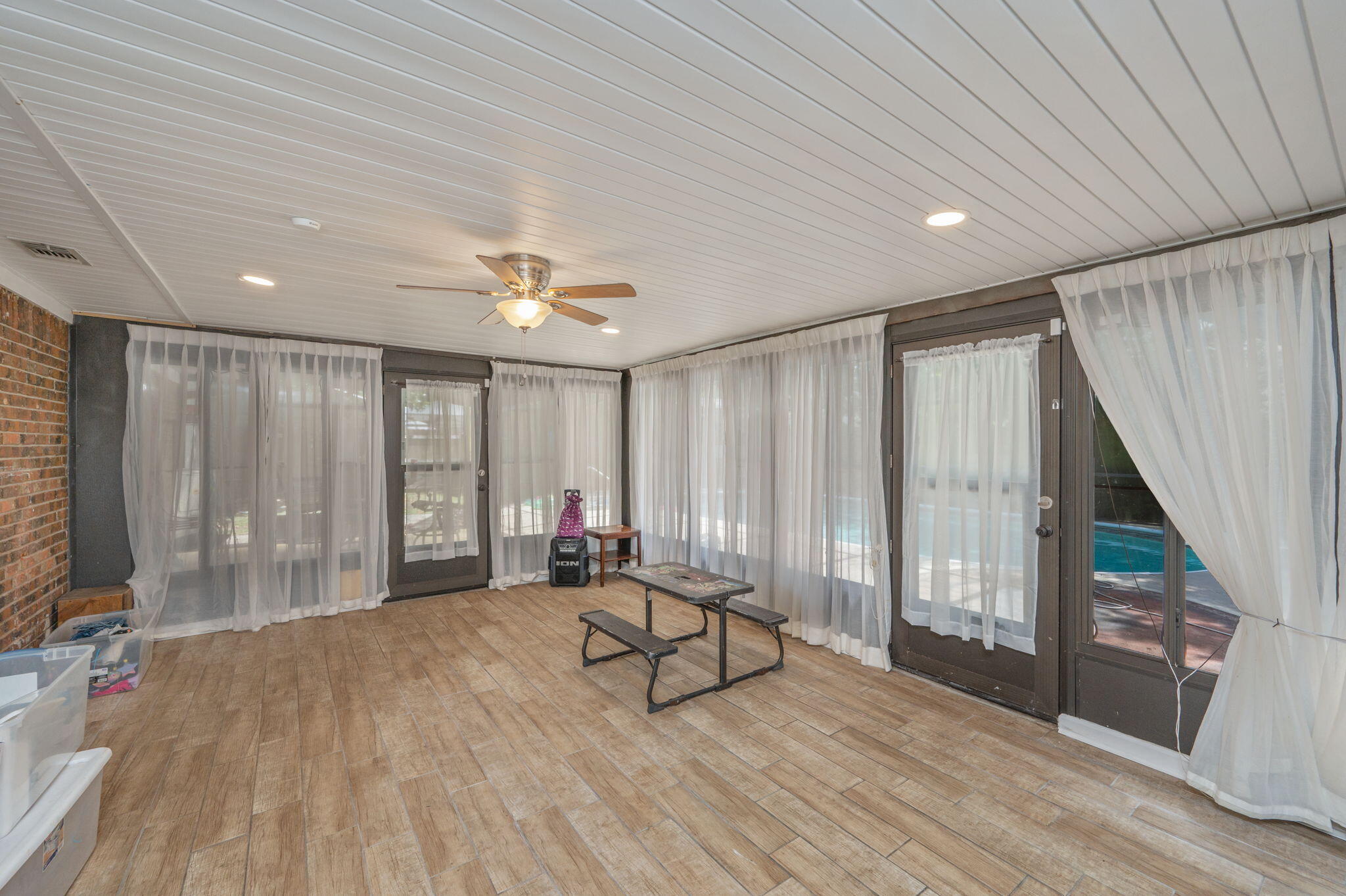 LONGWOOD S/D 4TH ADDN - Residential