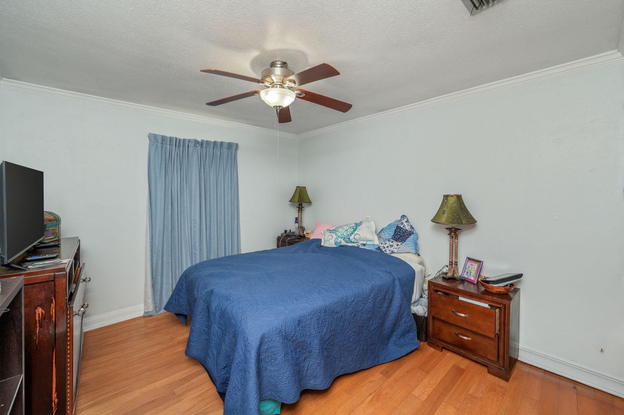 LONGWOOD S/D 4TH ADDN - Residential