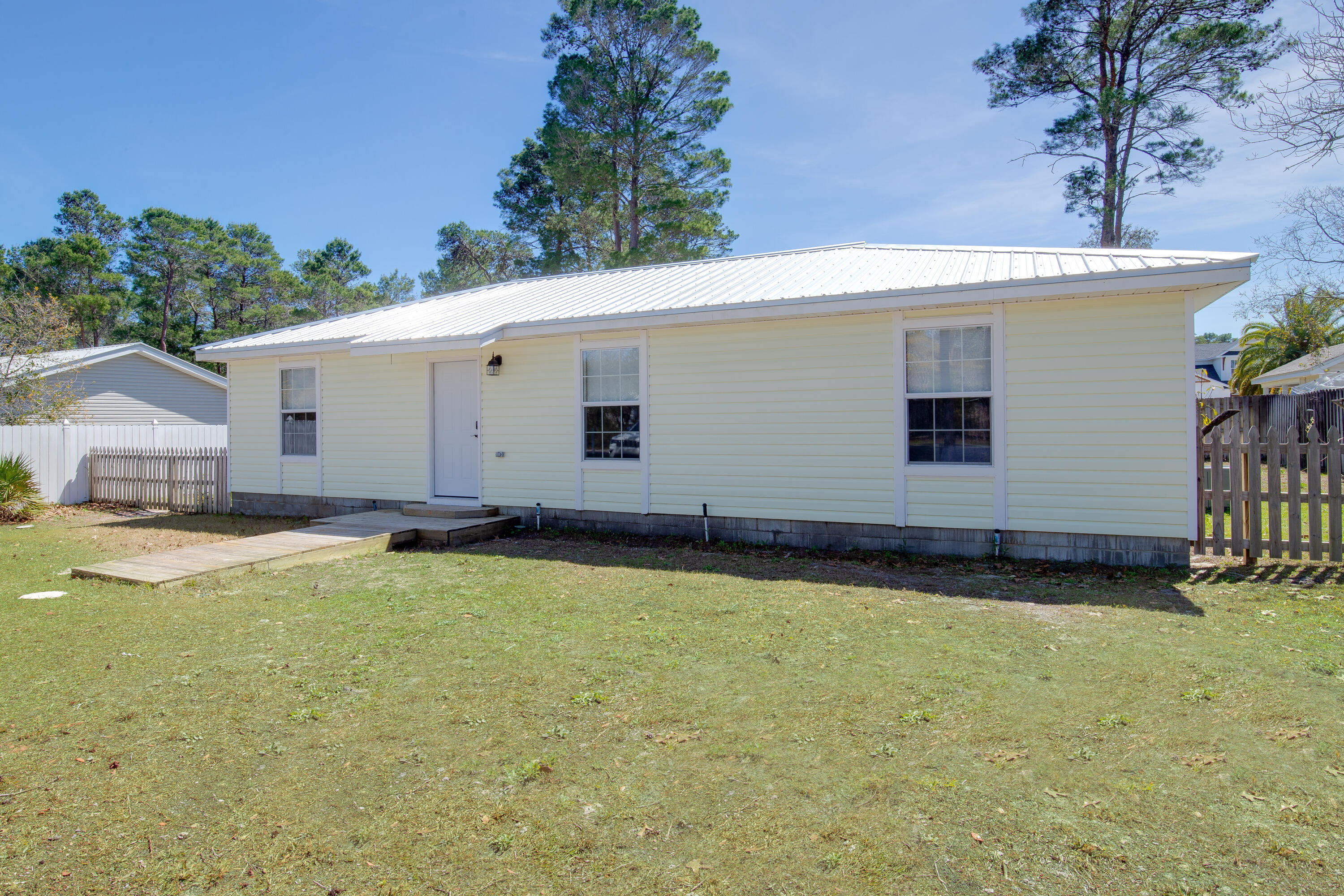 GULFVIEW HEIGHTS 1ST ADDN - Residential