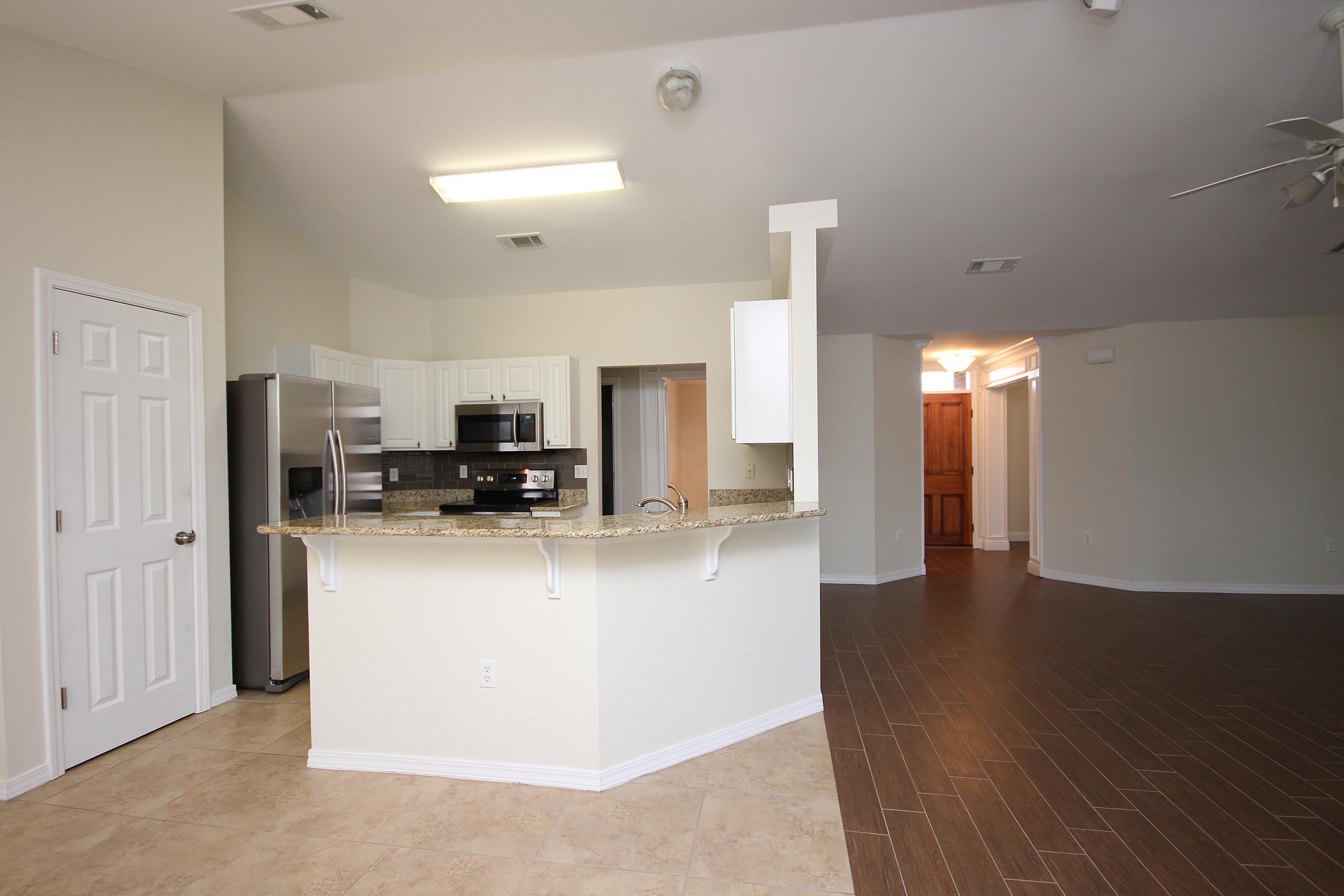 MACK BAYOU POINTE - Residential