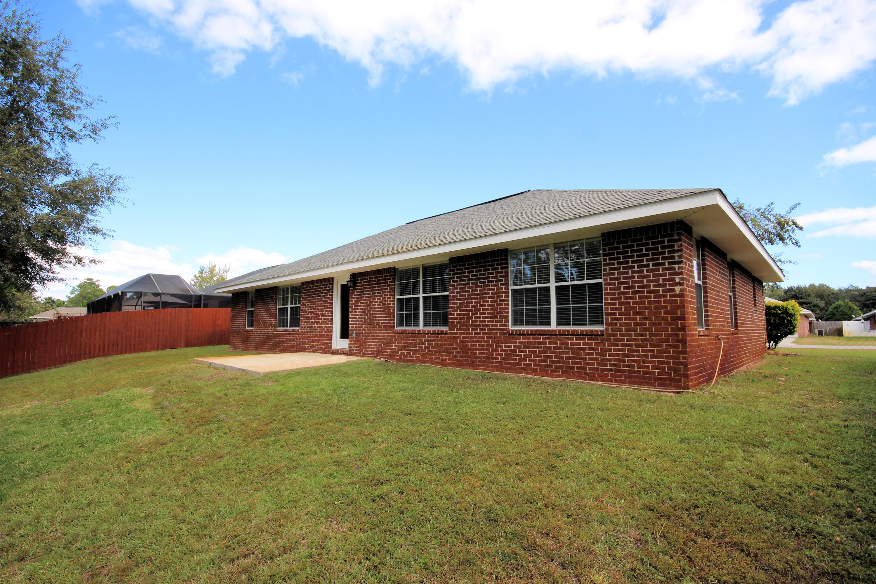 MACK BAYOU POINTE - Residential