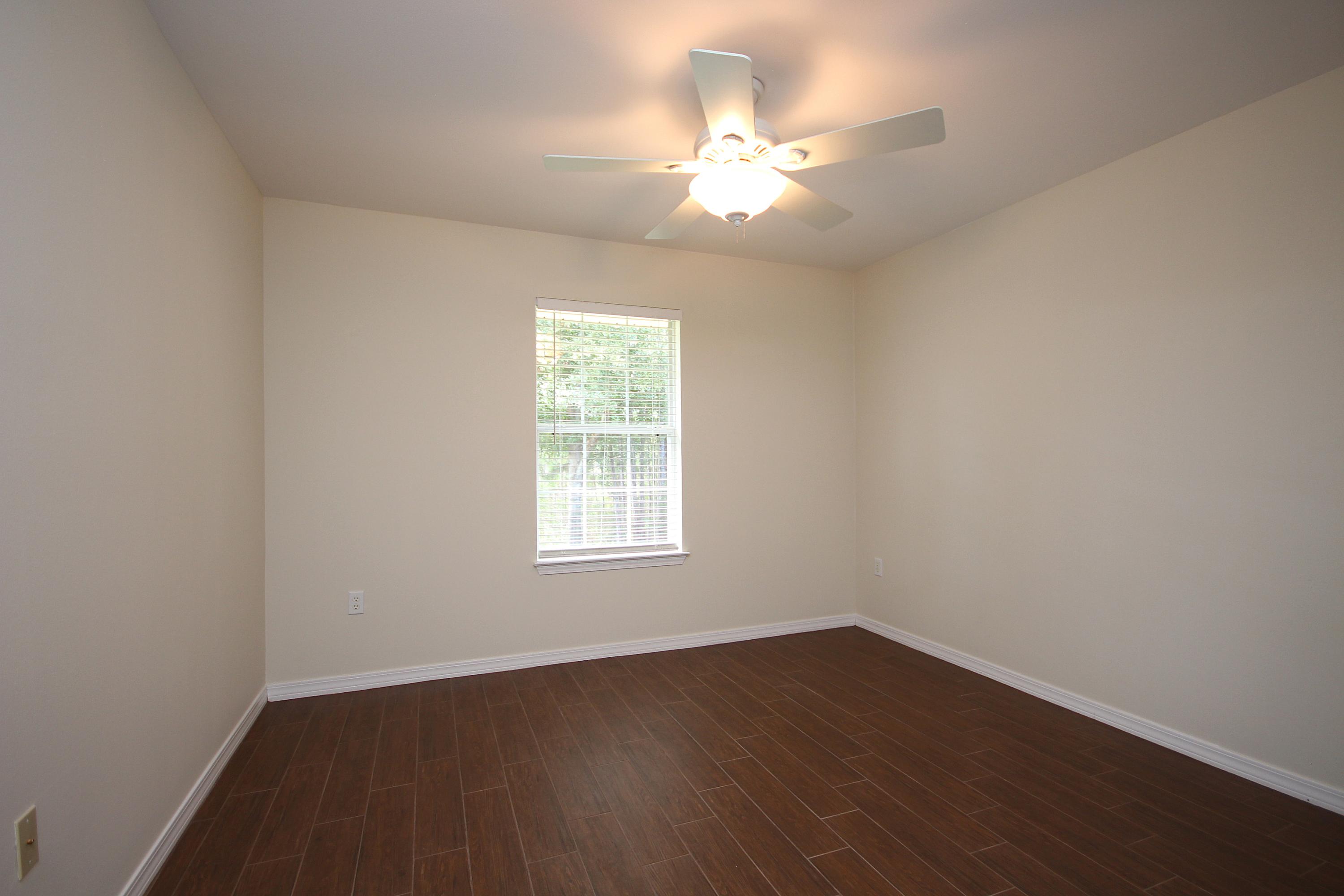 MACK BAYOU POINTE - Residential