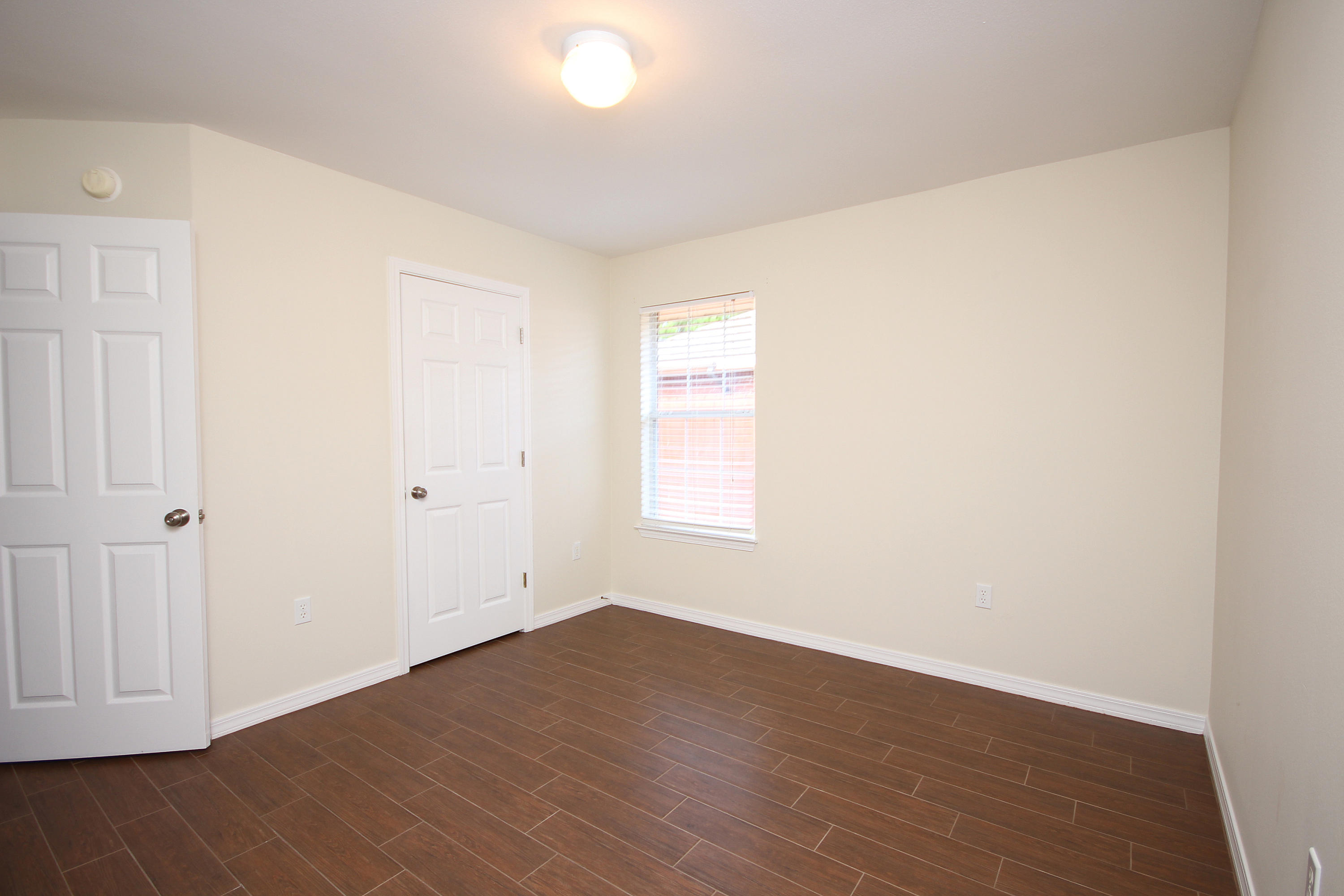 MACK BAYOU POINTE - Residential