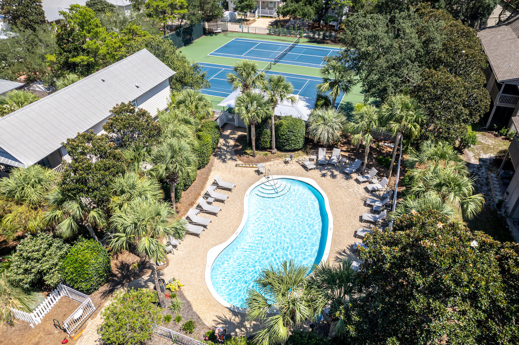 CASSINE GARDENS T/H PH 3 - Residential