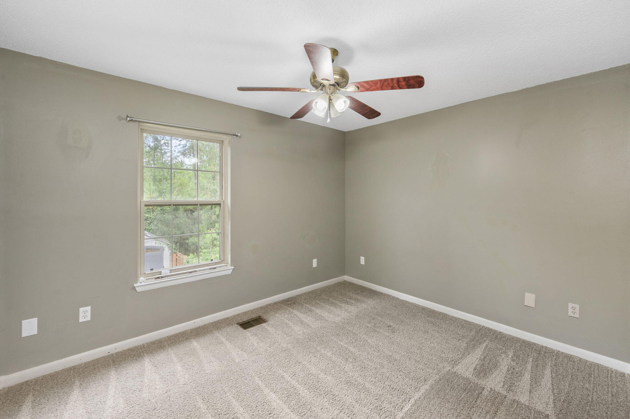 KELLY HILL ESTATES - Residential