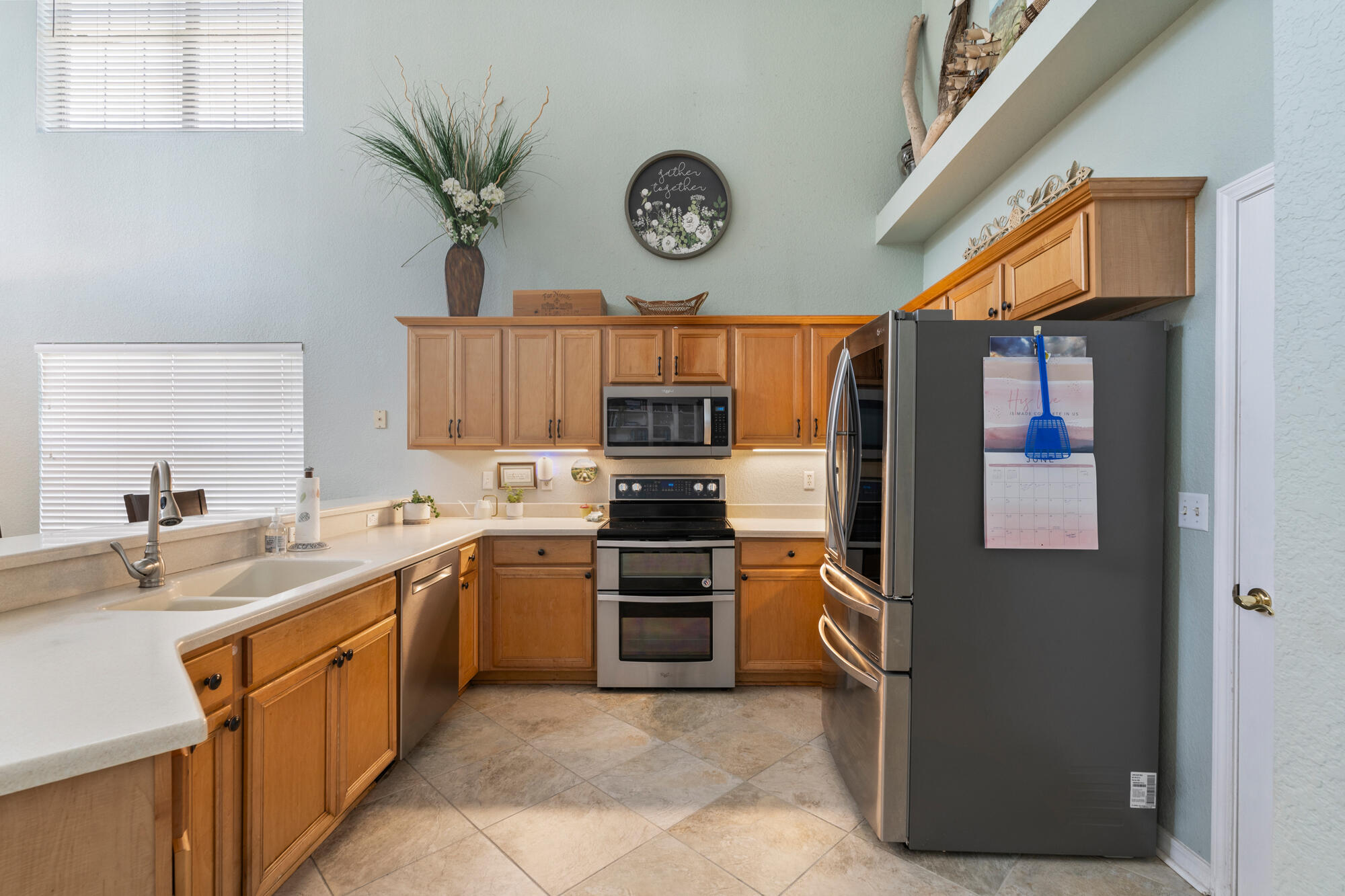 EMERALD LAKES PH 1 - Residential