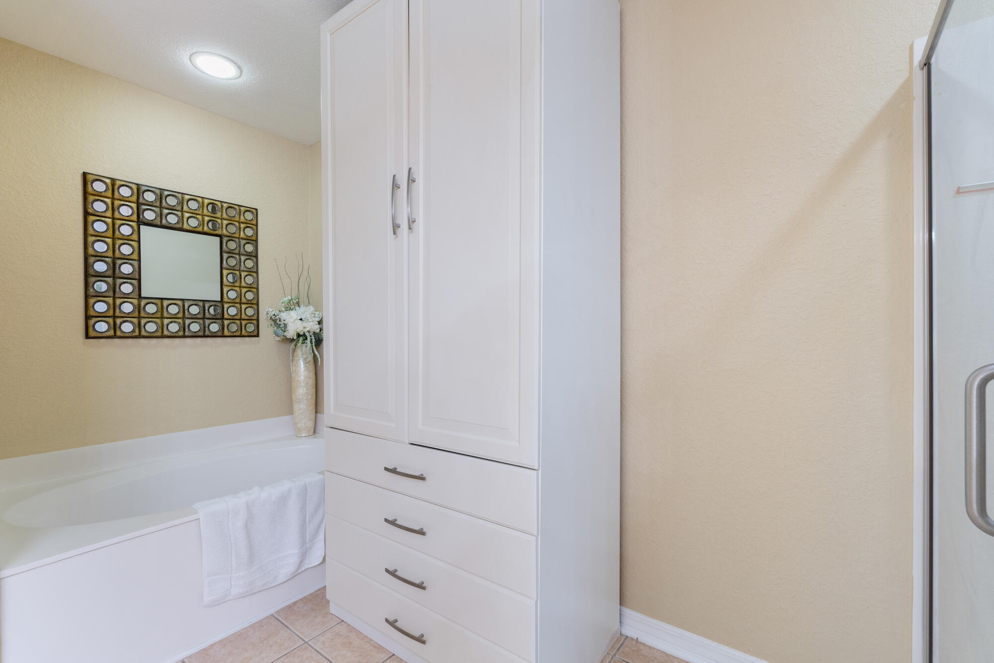 EMERALD LAKES PH 1 - Residential