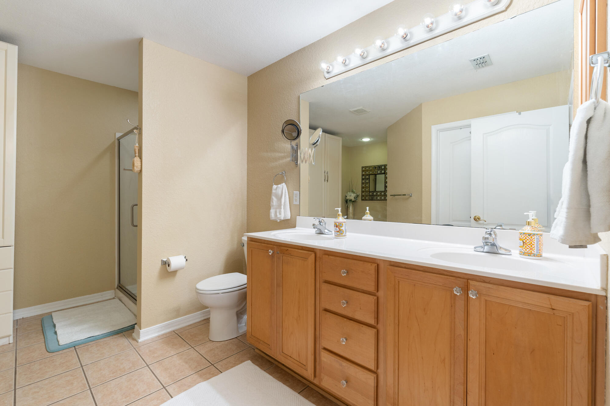 EMERALD LAKES PH 1 - Residential