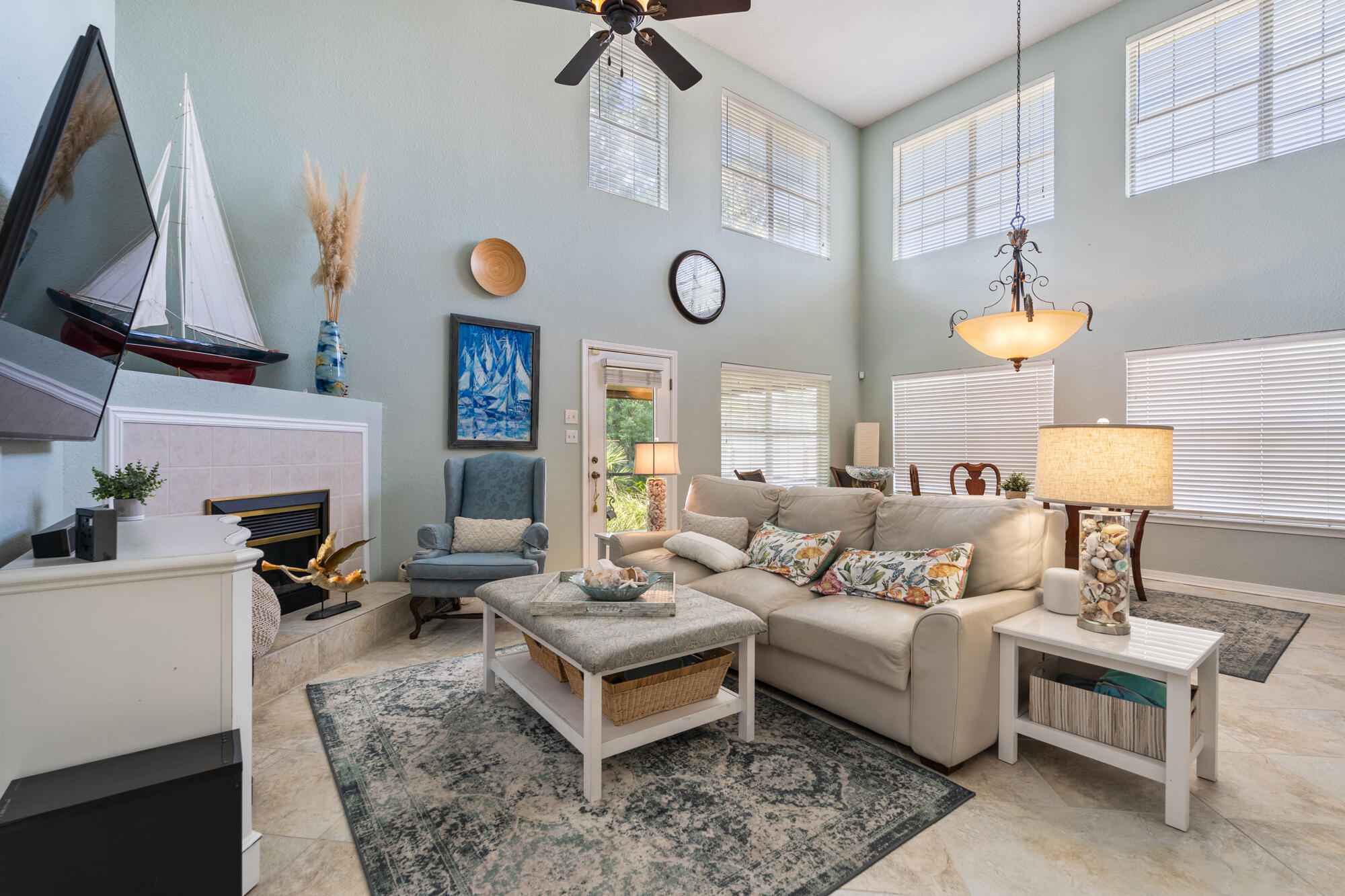 EMERALD LAKES PH 1 - Residential