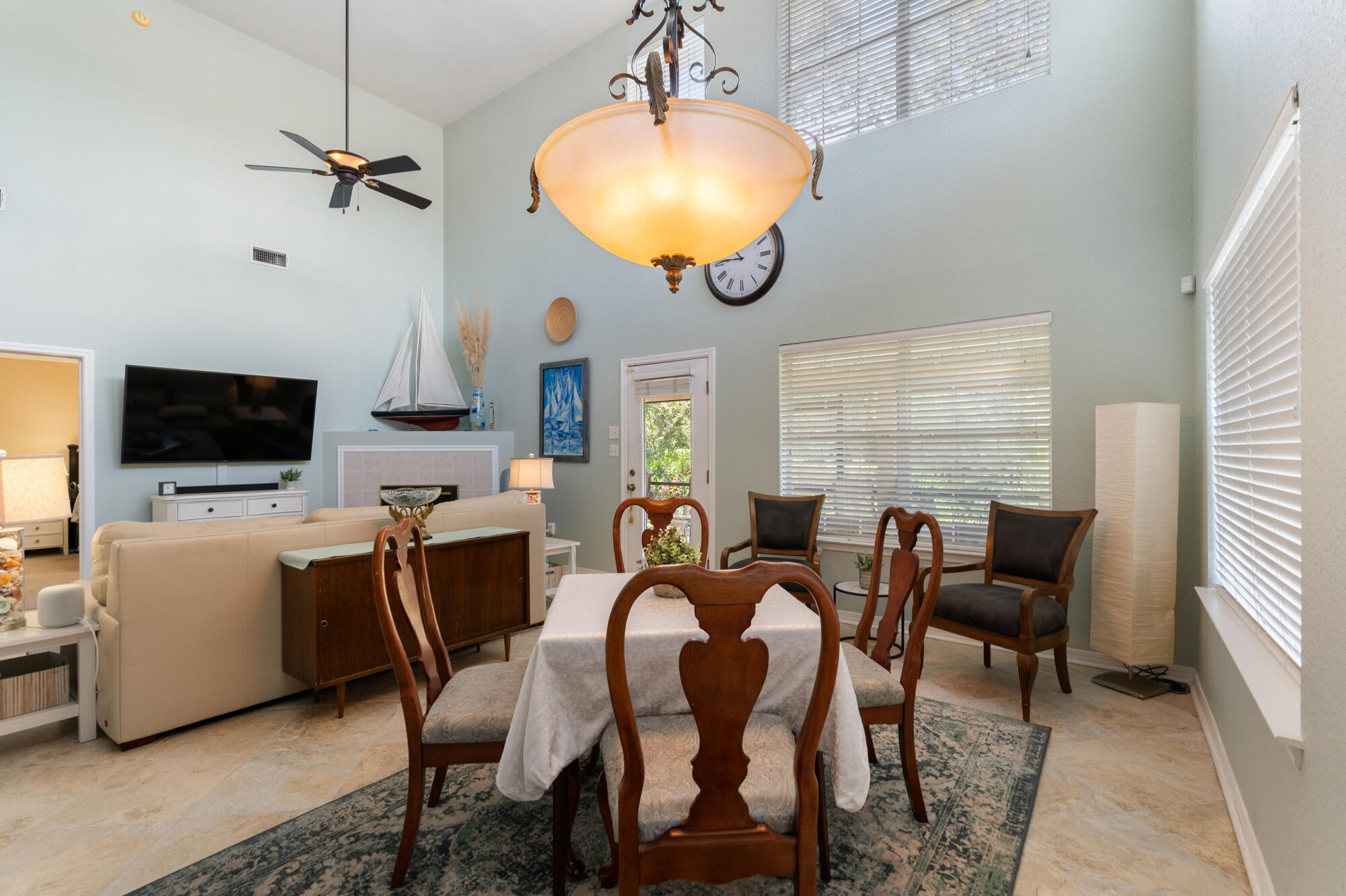 EMERALD LAKES PH 1 - Residential