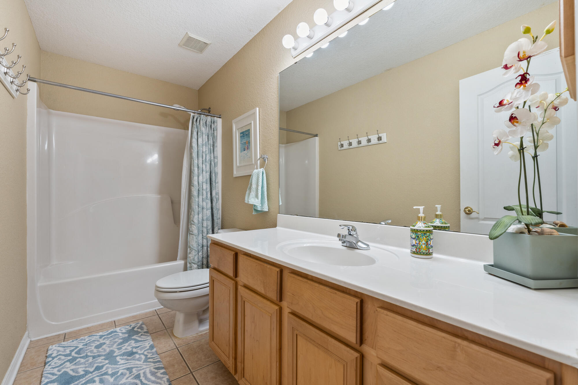 EMERALD LAKES PH 1 - Residential