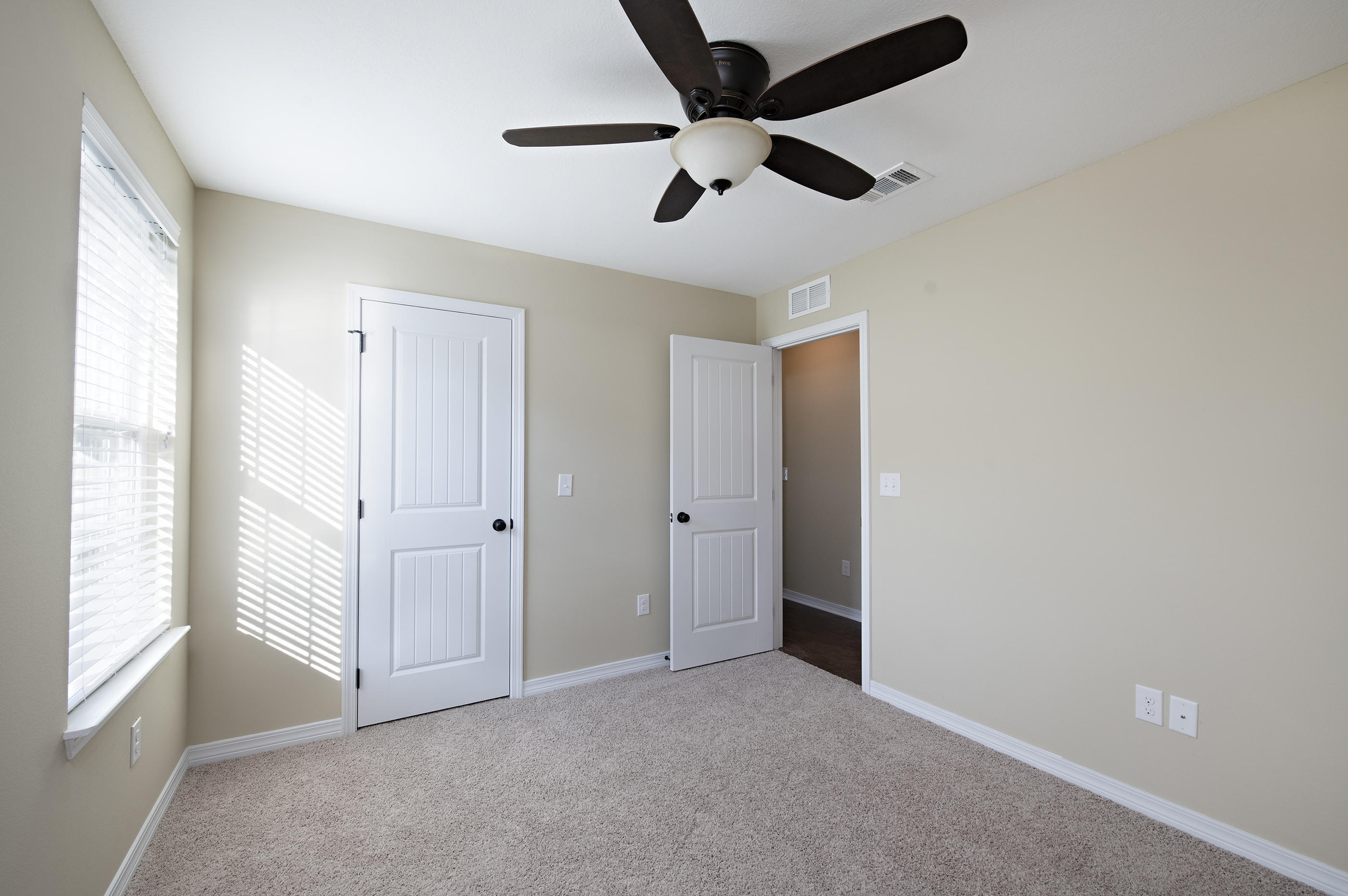 STILLWELL ESTATES - Residential