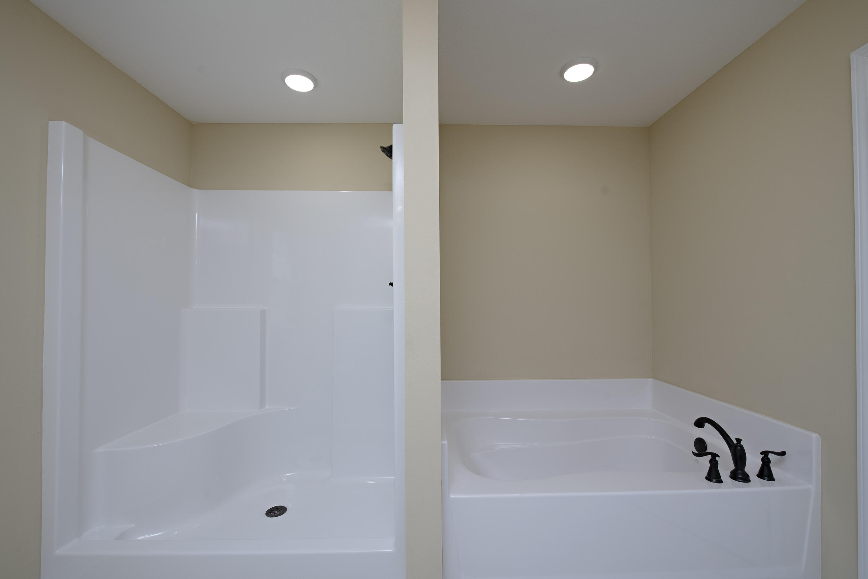 STILLWELL ESTATES - Residential