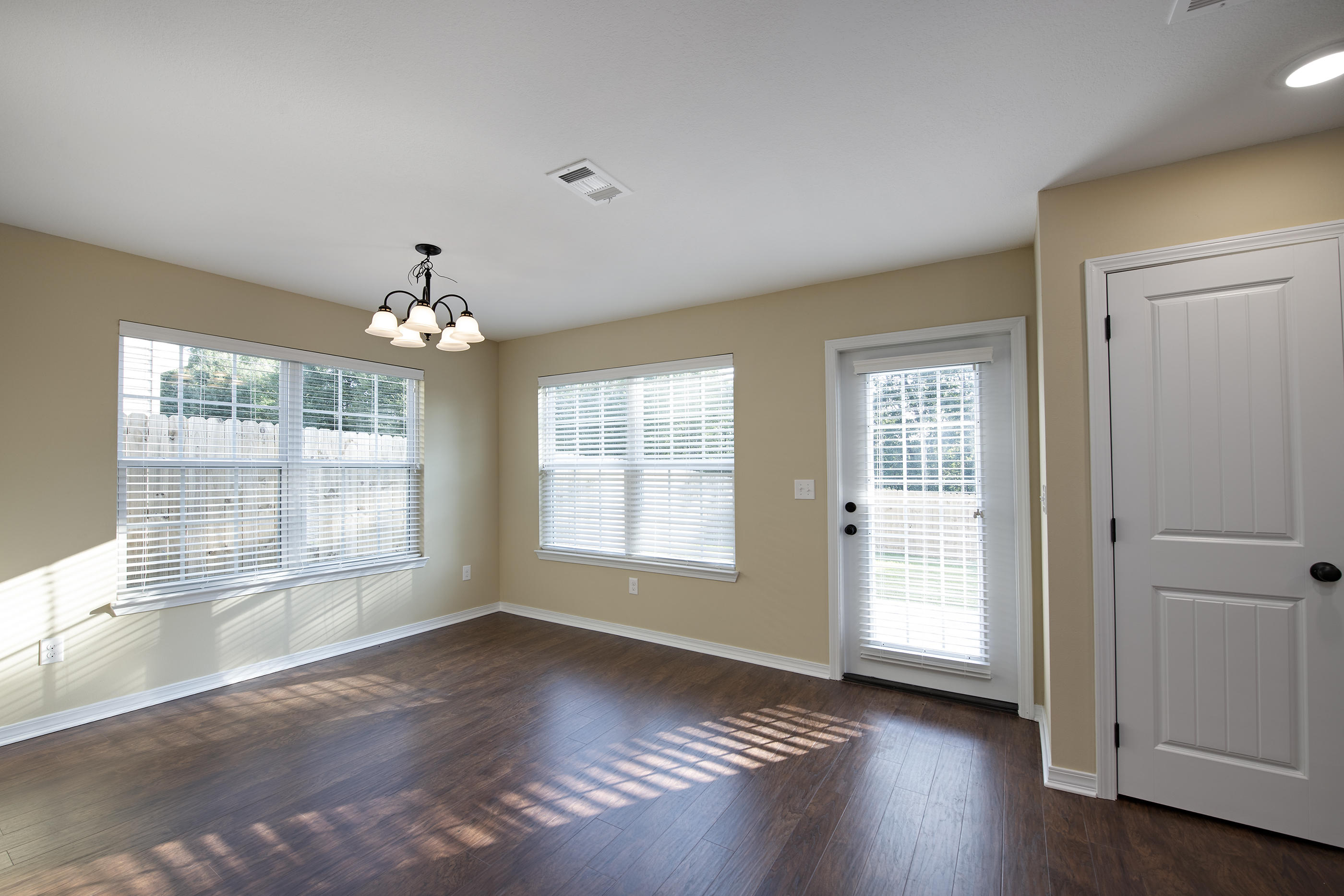 STILLWELL ESTATES - Residential