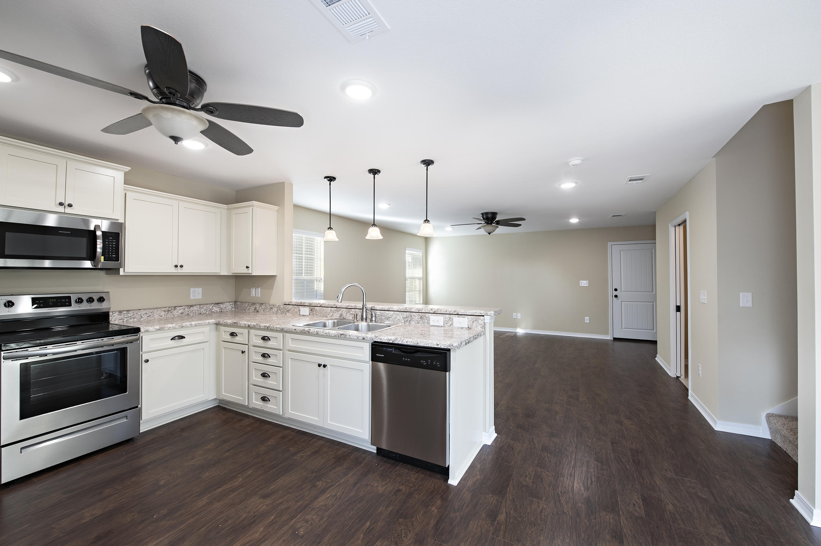 STILLWELL ESTATES - Residential