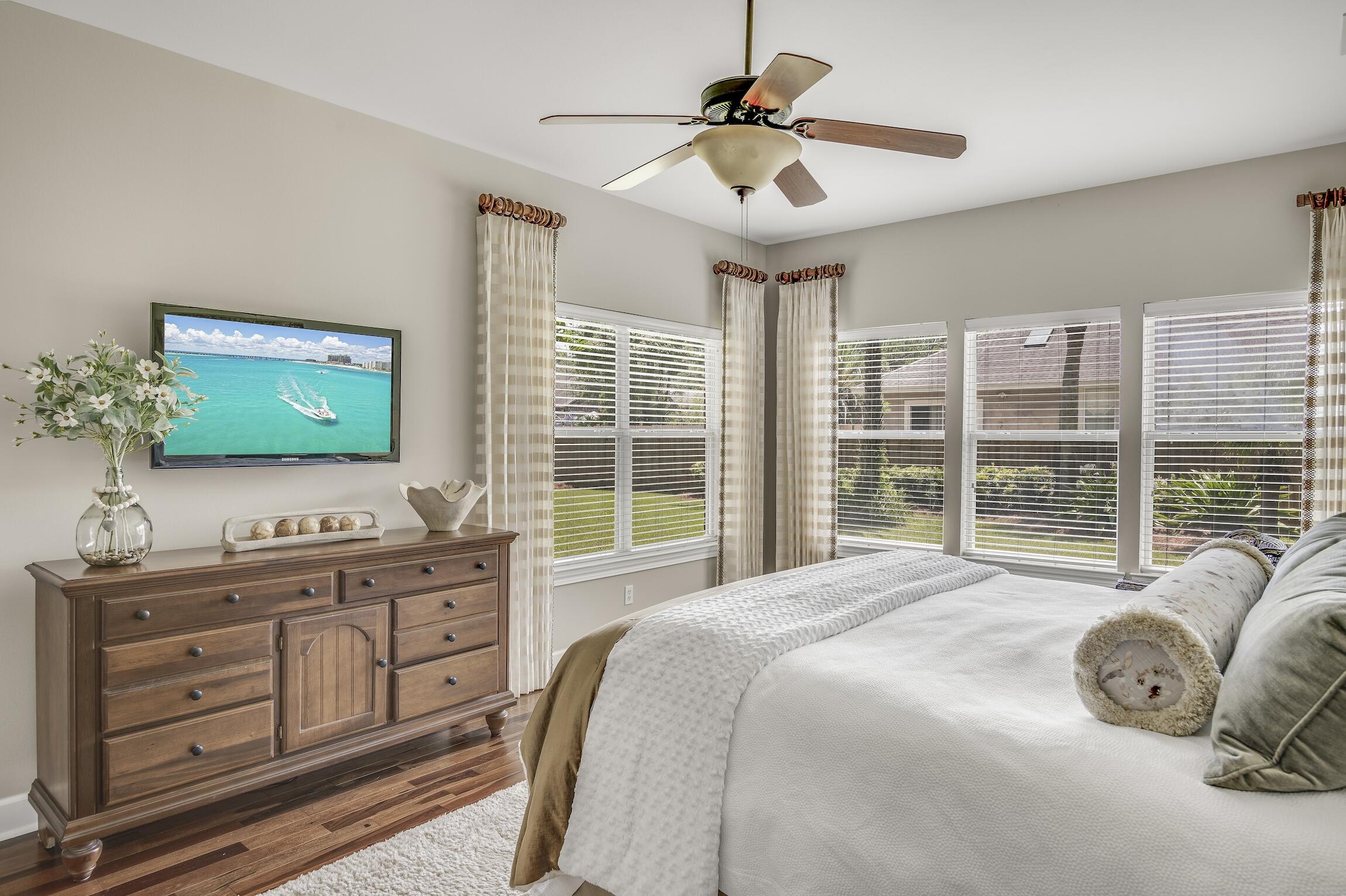 HOLIDAY SHORES ESTATES 2ND ADDN - Residential