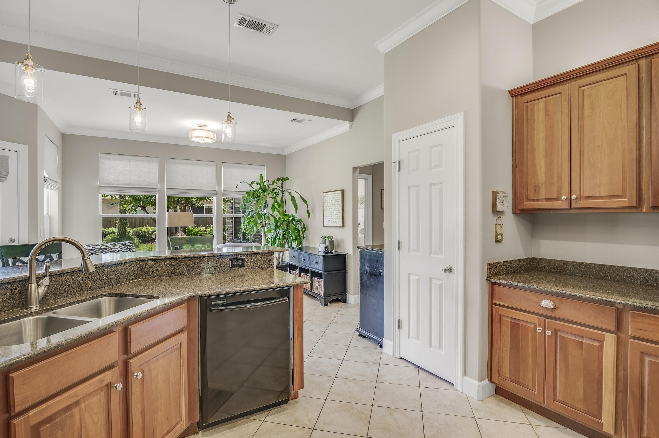 HOLIDAY SHORES ESTATES 2ND ADDN - Residential