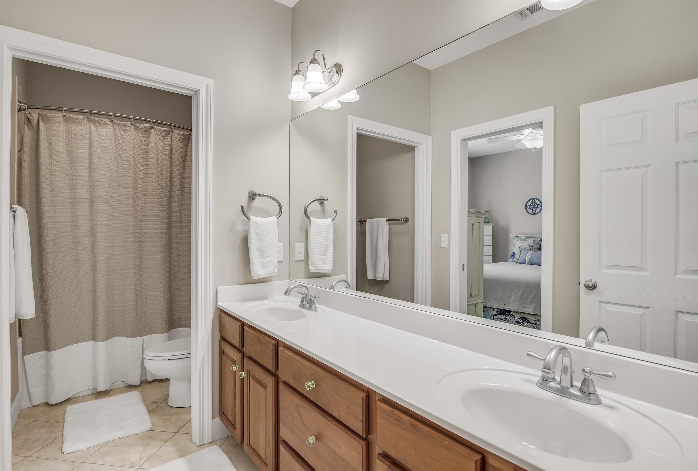 HOLIDAY SHORES ESTATES 2ND ADDN - Residential