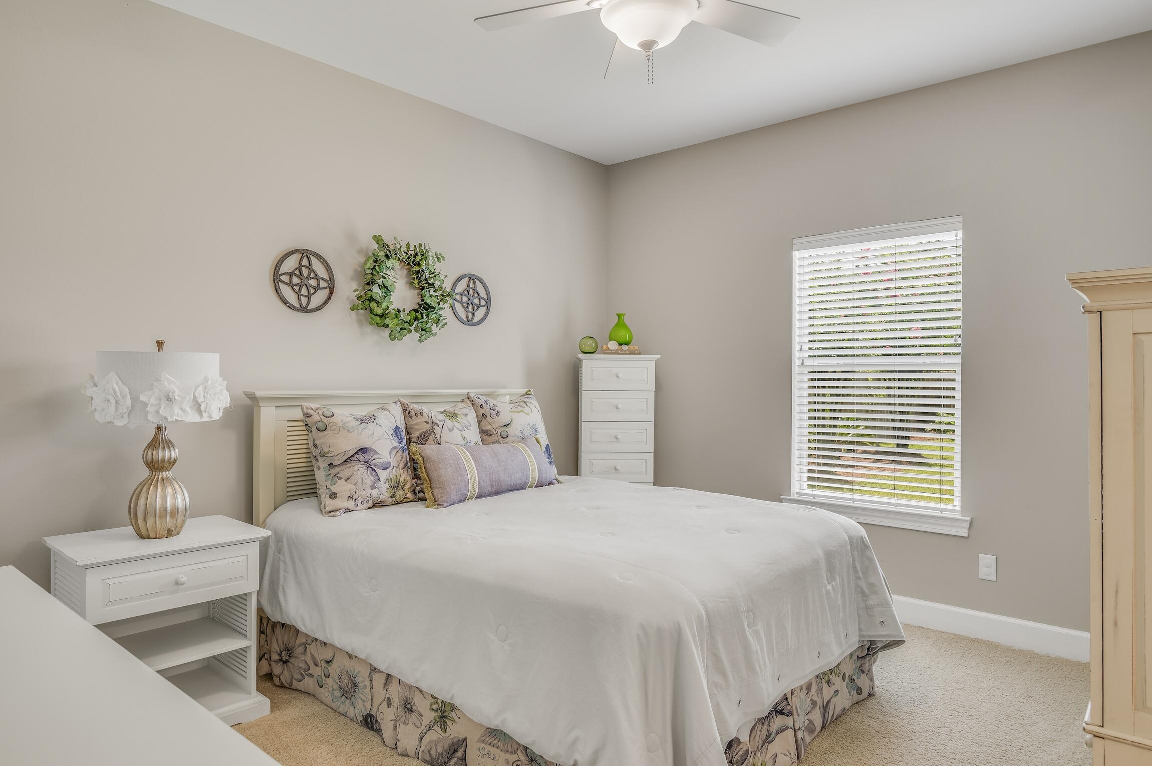 HOLIDAY SHORES ESTATES 2ND ADDN - Residential