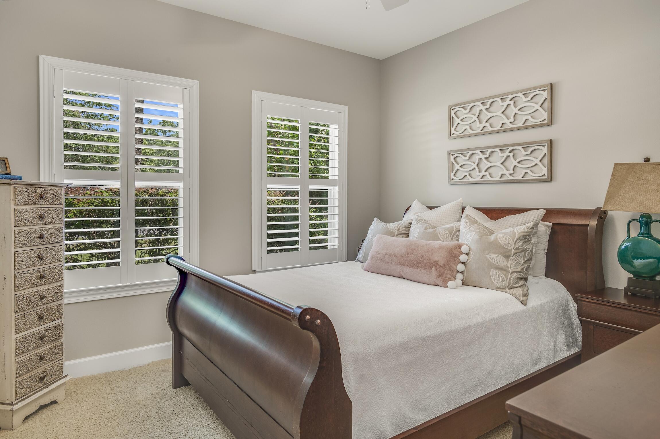 HOLIDAY SHORES ESTATES 2ND ADDN - Residential